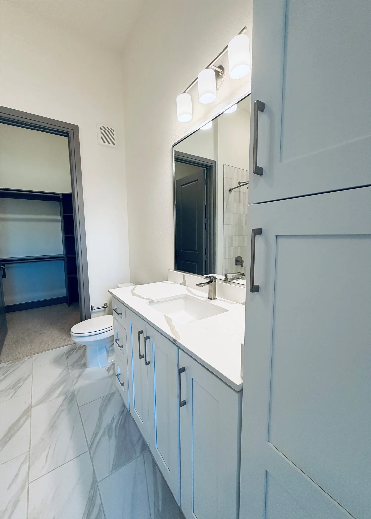 Condominium For Rent in Denton County , 2700 Old Denton Road 1043, Carrollton, Texas 75007, 2 Bedroom, 2 Bathroom, 2 Garage spaces, 1,151 Sqft, built in 2023, mls#21368777, Real Estate Agent in Carrollton, Homes For Rent in Denton county, Homes For Rent in Carrollton, Realtor in Carrollton Texas, Real Estate Brokerage Independent Realty Texas, Luminita Cordes Realtor