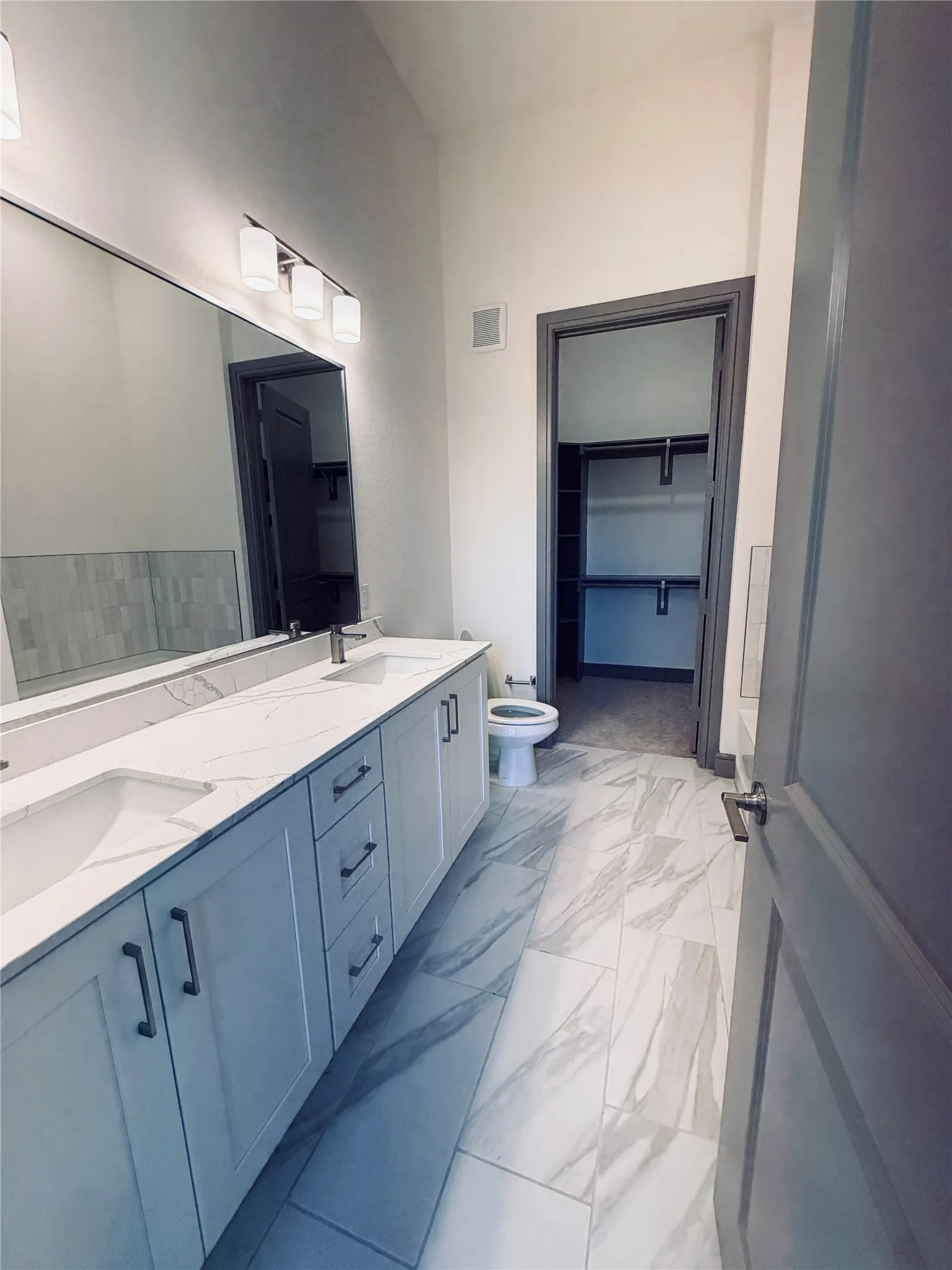 Condominium For Rent in Denton County , 2700 Old Denton Road 1043, Carrollton, Texas 75007, 2 Bedroom, 2 Bathroom, 2 Garage spaces, 1,151 Sqft, built in 2023, mls#21368777, Real Estate Agent in Carrollton, Homes For Rent in Denton county, Homes For Rent in Carrollton, Realtor in Carrollton Texas, Real Estate Brokerage Independent Realty Texas, Luminita Cordes Realtor