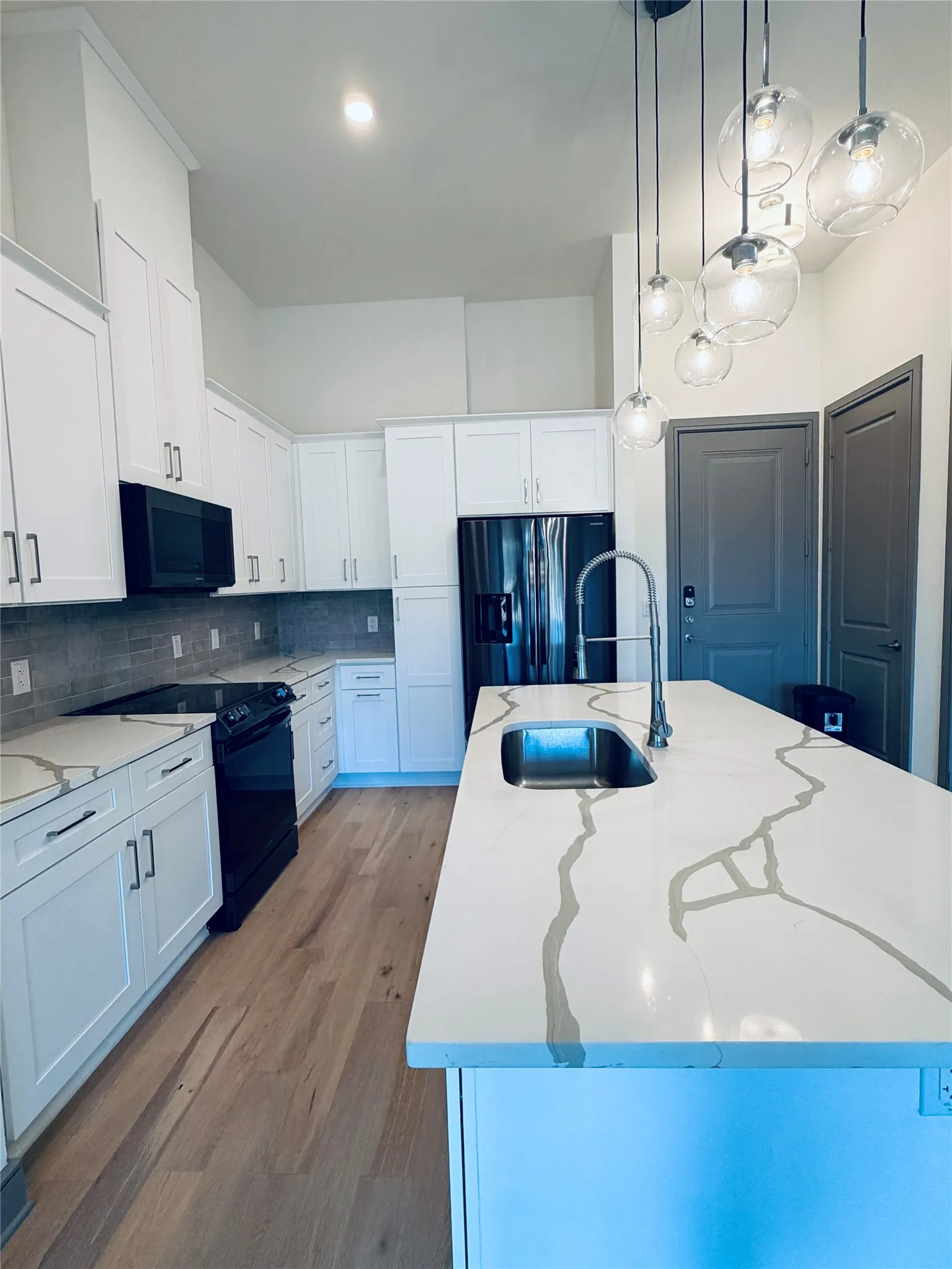 Condominium For Rent in Denton County , 2700 Old Denton Road 1043, Carrollton, Texas 75007, 2 Bedroom, 2 Bathroom, 2 Garage spaces, 1,151 Sqft, built in 2023, mls#21368777, Real Estate Agent in Carrollton, Homes For Rent in Denton county, Homes For Rent in Carrollton, Realtor in Carrollton Texas, Real Estate Brokerage Independent Realty Texas, Luminita Cordes Realtor