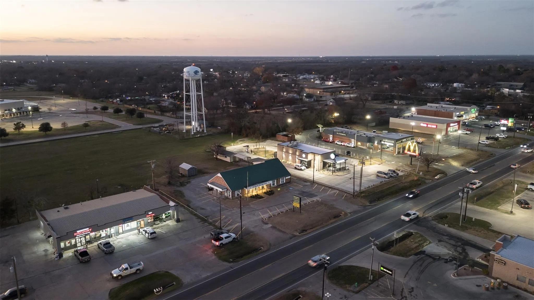 Office For Sale in Hunt County , 8866 State Highway 34 S, Quinlan, Texas 75474, 0, 0, Garage spaces, 0 Sqft, built in 1976, mls#21370277, Real Estate Agent in Quinlan, Homes For Sale in Hunt county, Homes For Sale in Quinlan, Realtor in Quinlan Texas, Real Estate Brokerage Independent Realty Texas, Luminita Cordes Realtor