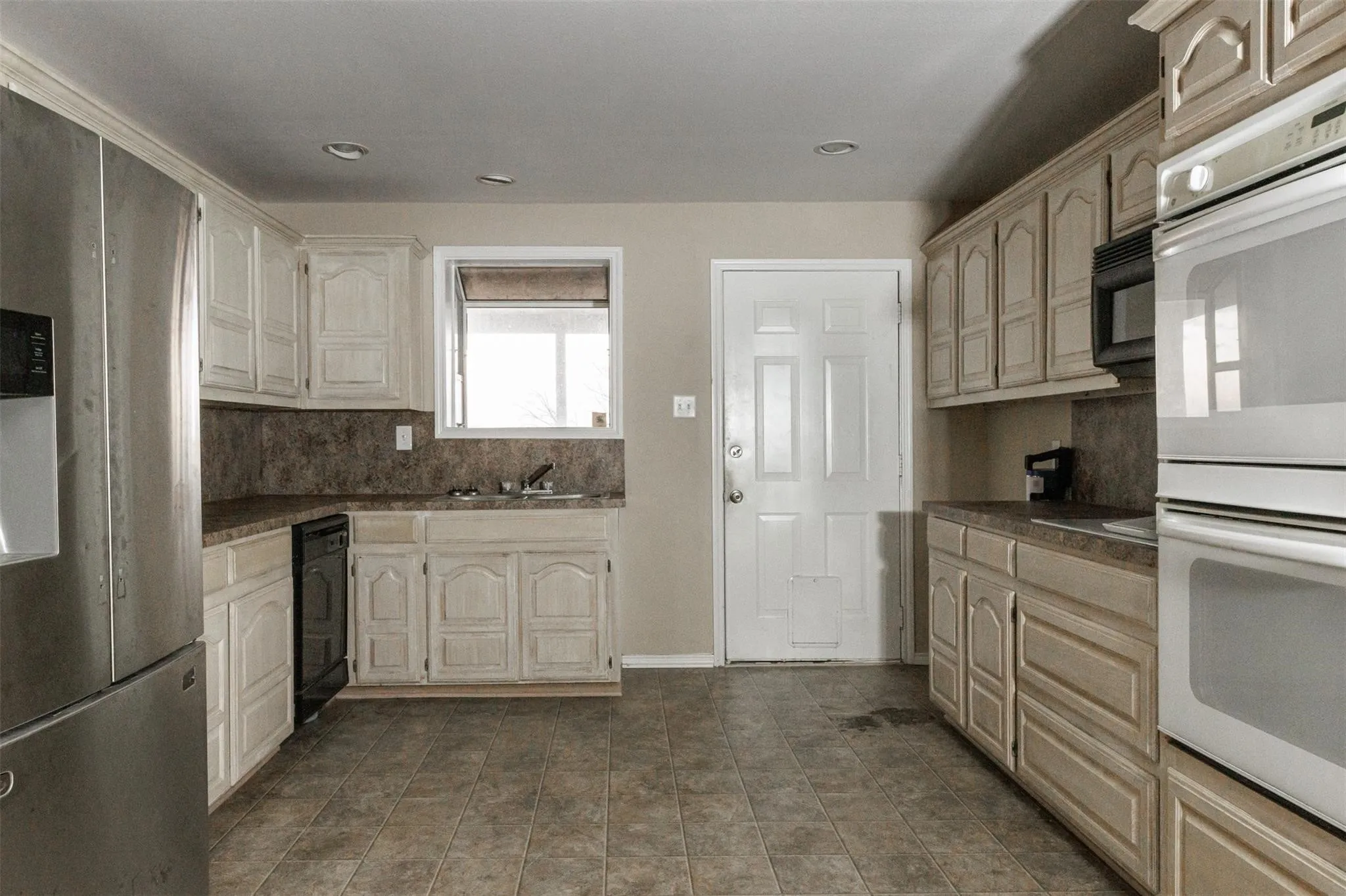 Office For Sale in Hunt County , 8866 State Highway 34 S, Quinlan, Texas 75474, 0, 0, Garage spaces, 0 Sqft, built in 1976, mls#21370277, Real Estate Agent in Quinlan, Homes For Sale in Hunt county, Homes For Sale in Quinlan, Realtor in Quinlan Texas, Real Estate Brokerage Independent Realty Texas, Luminita Cordes Realtor