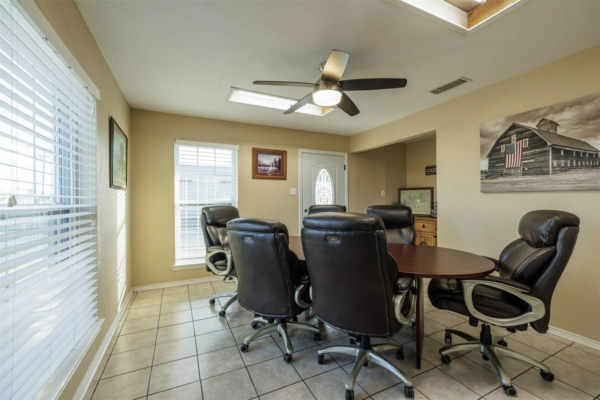 Office For Sale in Hunt County , 8866 State Highway 34 S, Quinlan, Texas 75474, 0, 0, Garage spaces, 0 Sqft, built in 1976, mls#21370277, Real Estate Agent in Quinlan, Homes For Sale in Hunt county, Homes For Sale in Quinlan, Realtor in Quinlan Texas, Real Estate Brokerage Independent Realty Texas, Luminita Cordes Realtor