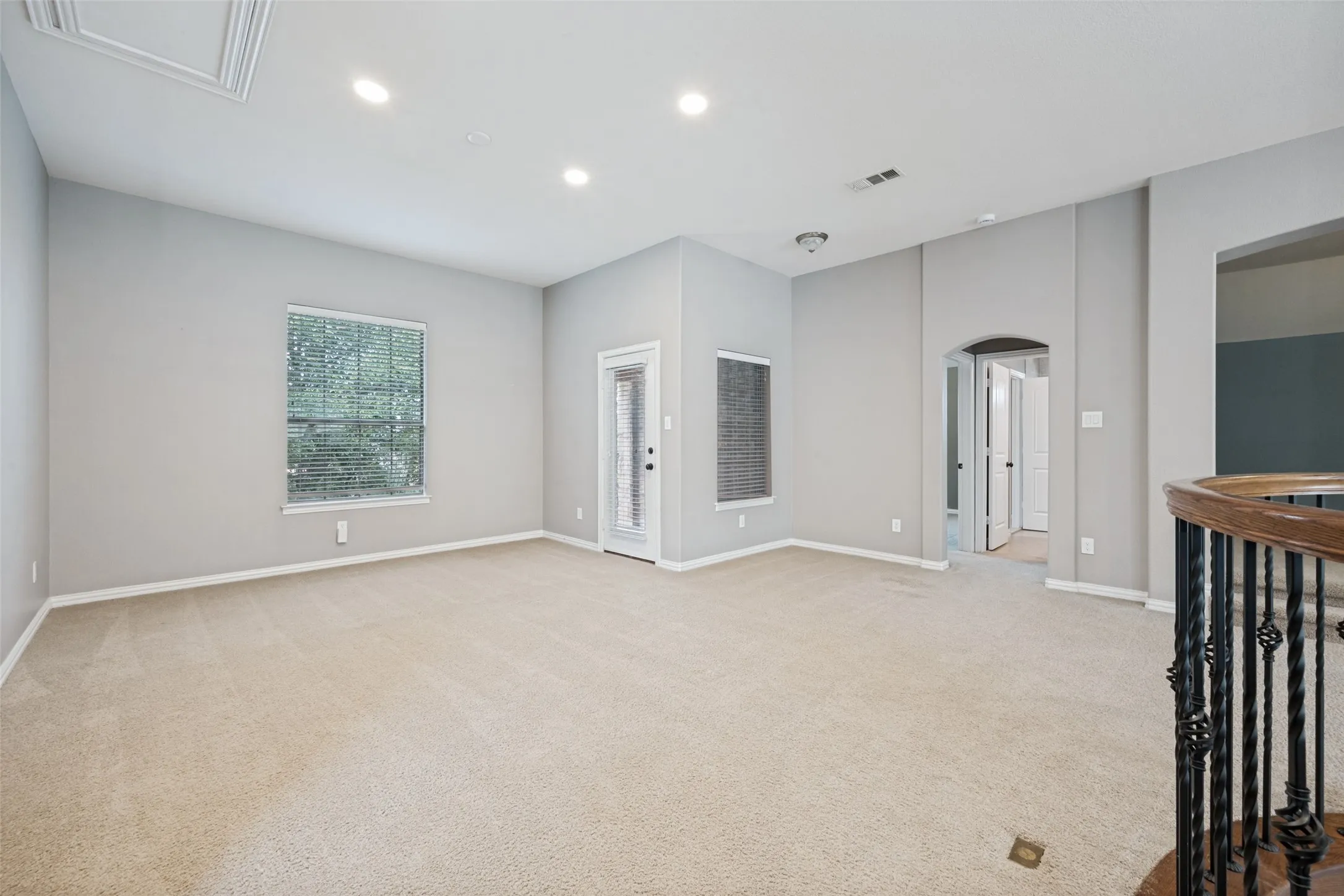 Single Family Residence For Sale in Tarrant County , 1713 Sterling Trace Drive, Keller, Texas 76248, 5 Bedroom, 4 Bathroom, 3 Garage spaces, 3,992 Sqft, built in 2008, mls#21370119, Real Estate Agent in Keller, Homes For Sale in Tarrant county, Homes For Sale in Keller, Realtor in Keller Texas, Real Estate Brokerage Independent Realty Texas, Luminita Cordes Realtor