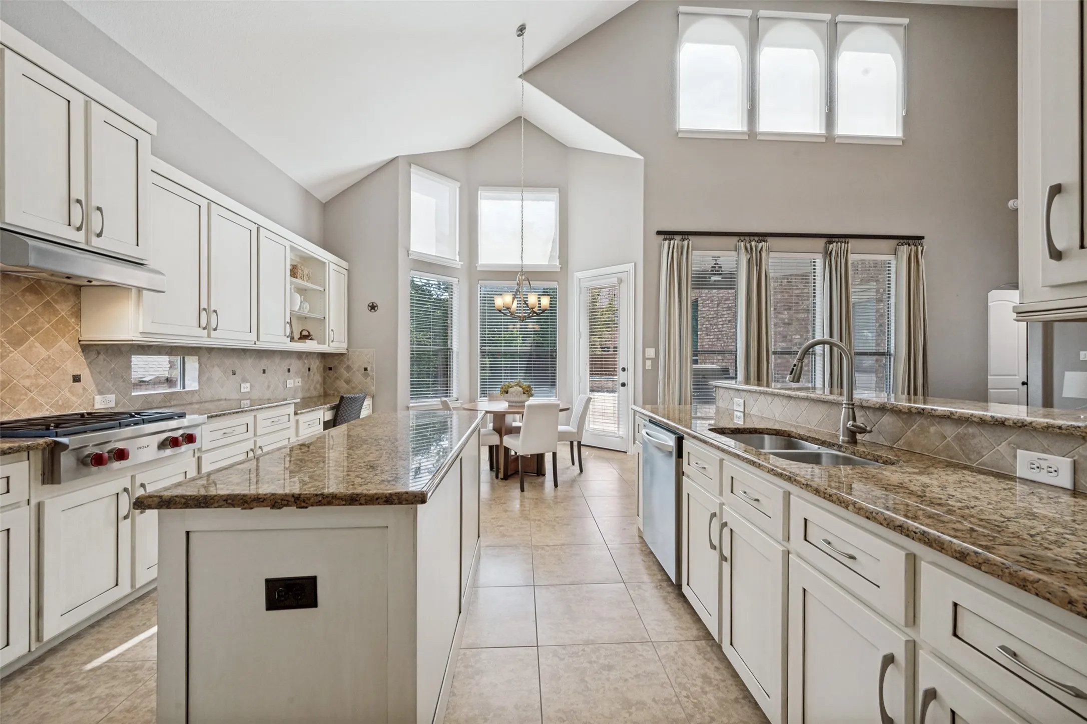 Single Family Residence For Sale in Tarrant County , 1713 Sterling Trace Drive, Keller, Texas 76248, 5 Bedroom, 4 Bathroom, 3 Garage spaces, 3,992 Sqft, built in 2008, mls#21370119, Real Estate Agent in Keller, Homes For Sale in Tarrant county, Homes For Sale in Keller, Realtor in Keller Texas, Real Estate Brokerage Independent Realty Texas, Luminita Cordes Realtor