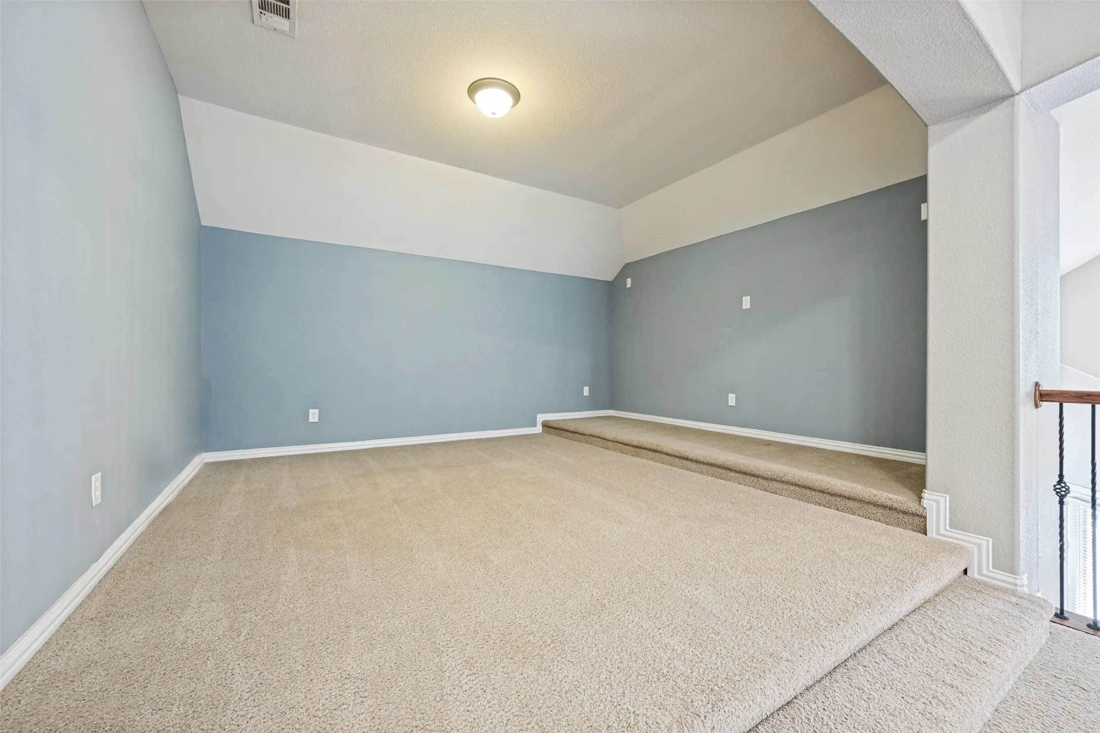 Single Family Residence For Sale in Tarrant County , 1713 Sterling Trace Drive, Keller, Texas 76248, 5 Bedroom, 4 Bathroom, 3 Garage spaces, 3,992 Sqft, built in 2008, mls#21370119, Real Estate Agent in Keller, Homes For Sale in Tarrant county, Homes For Sale in Keller, Realtor in Keller Texas, Real Estate Brokerage Independent Realty Texas, Luminita Cordes Realtor