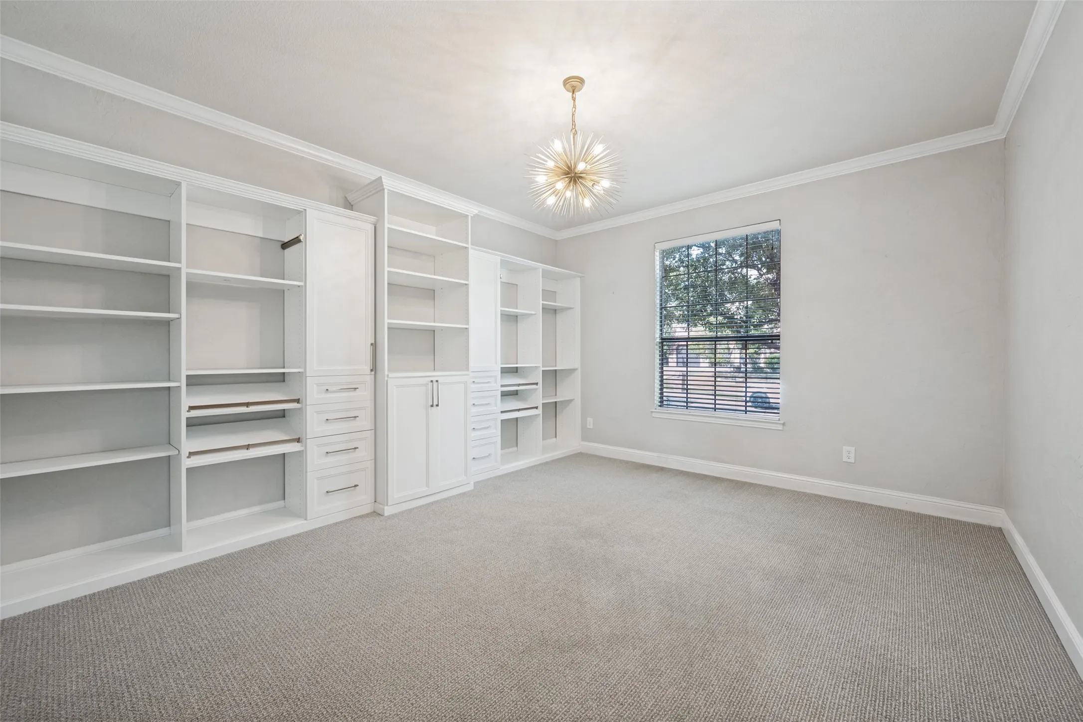Single Family Residence For Sale in Tarrant County , 1713 Sterling Trace Drive, Keller, Texas 76248, 5 Bedroom, 4 Bathroom, 3 Garage spaces, 3,992 Sqft, built in 2008, mls#21370119, Real Estate Agent in Keller, Homes For Sale in Tarrant county, Homes For Sale in Keller, Realtor in Keller Texas, Real Estate Brokerage Independent Realty Texas, Luminita Cordes Realtor