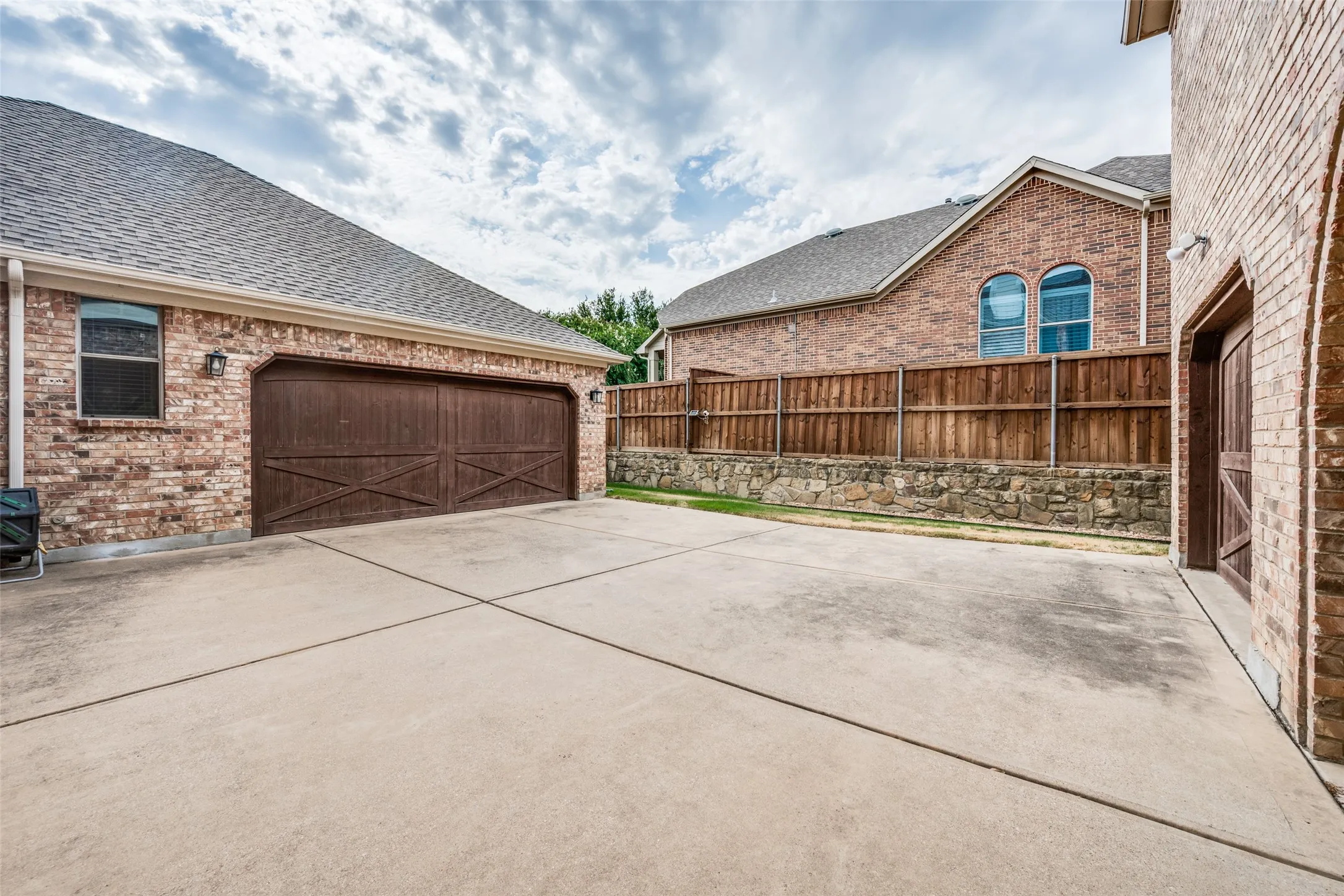 Single Family Residence For Sale in Tarrant County , 1713 Sterling Trace Drive, Keller, Texas 76248, 5 Bedroom, 4 Bathroom, 3 Garage spaces, 3,992 Sqft, built in 2008, mls#21370119, Real Estate Agent in Keller, Homes For Sale in Tarrant county, Homes For Sale in Keller, Realtor in Keller Texas, Real Estate Brokerage Independent Realty Texas, Luminita Cordes Realtor