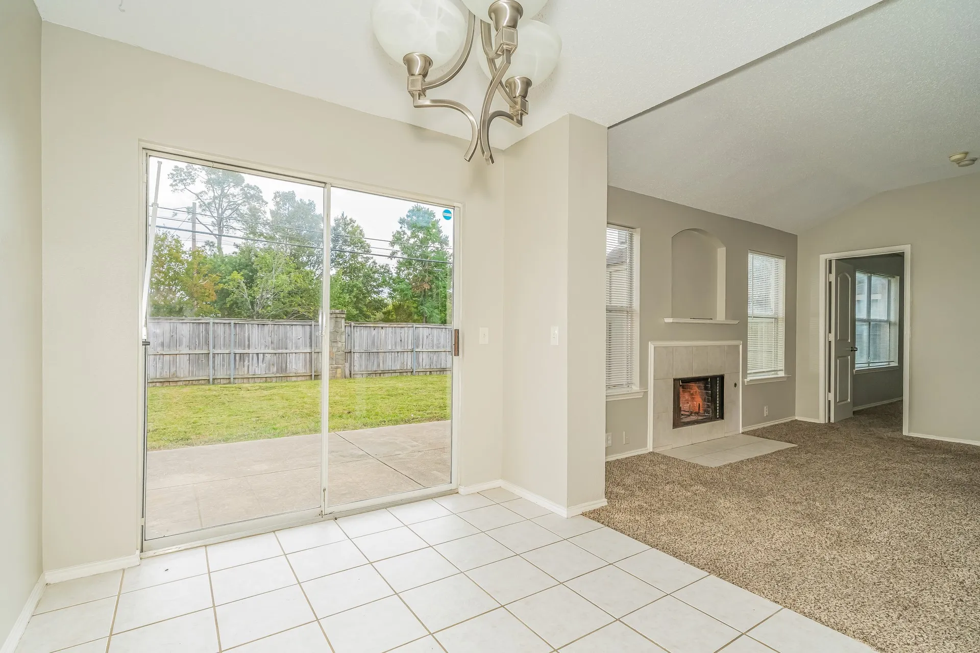 Single Family Residence For Rent in Dallas County , 207 Prentice Drive, Seagoville, Texas 75159, 3 Bedroom, 2 Bathroom, 2 Garage spaces, 1,408 Sqft, built in 2002, mls#21370288, Real Estate Agent in Seagoville, Homes For Rent in Dallas county, Homes For Rent in Seagoville, Realtor in Seagoville Texas, Real Estate Brokerage Independent Realty Texas, Luminita Cordes Realtor