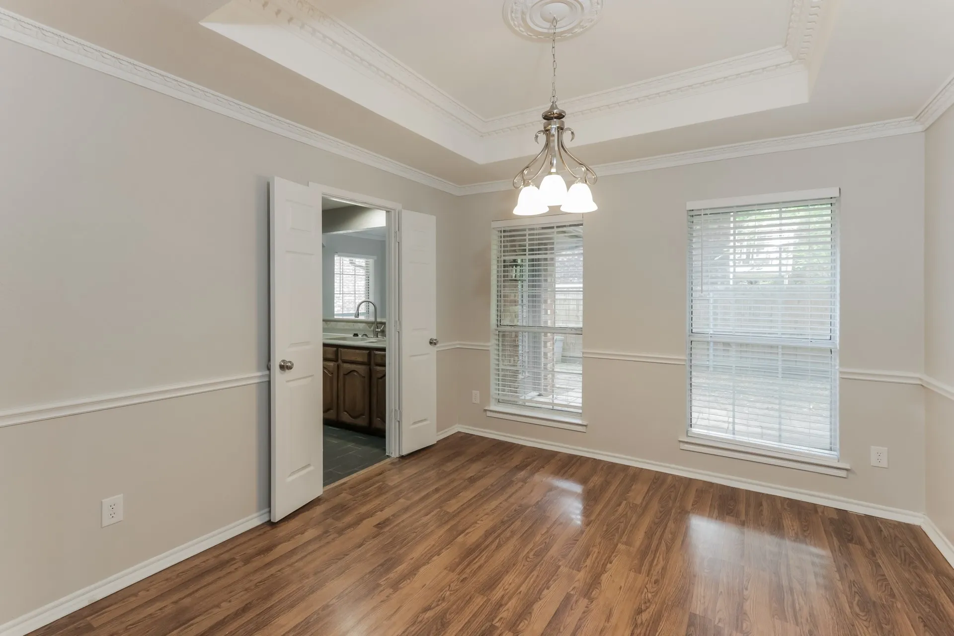 Single Family Residence For Rent in Dallas County , 542 Renee Lane, De Soto, Texas 75115, 4 Bedroom, 3 Bathroom, 2 Garage spaces, 2,700 Sqft, built in 1986, mls#21370317, Real Estate Agent in De Soto, Homes For Rent in Dallas county, Homes For Rent in De Soto, Realtor in De Soto Texas, Real Estate Brokerage Independent Realty Texas, Luminita Cordes Realtor