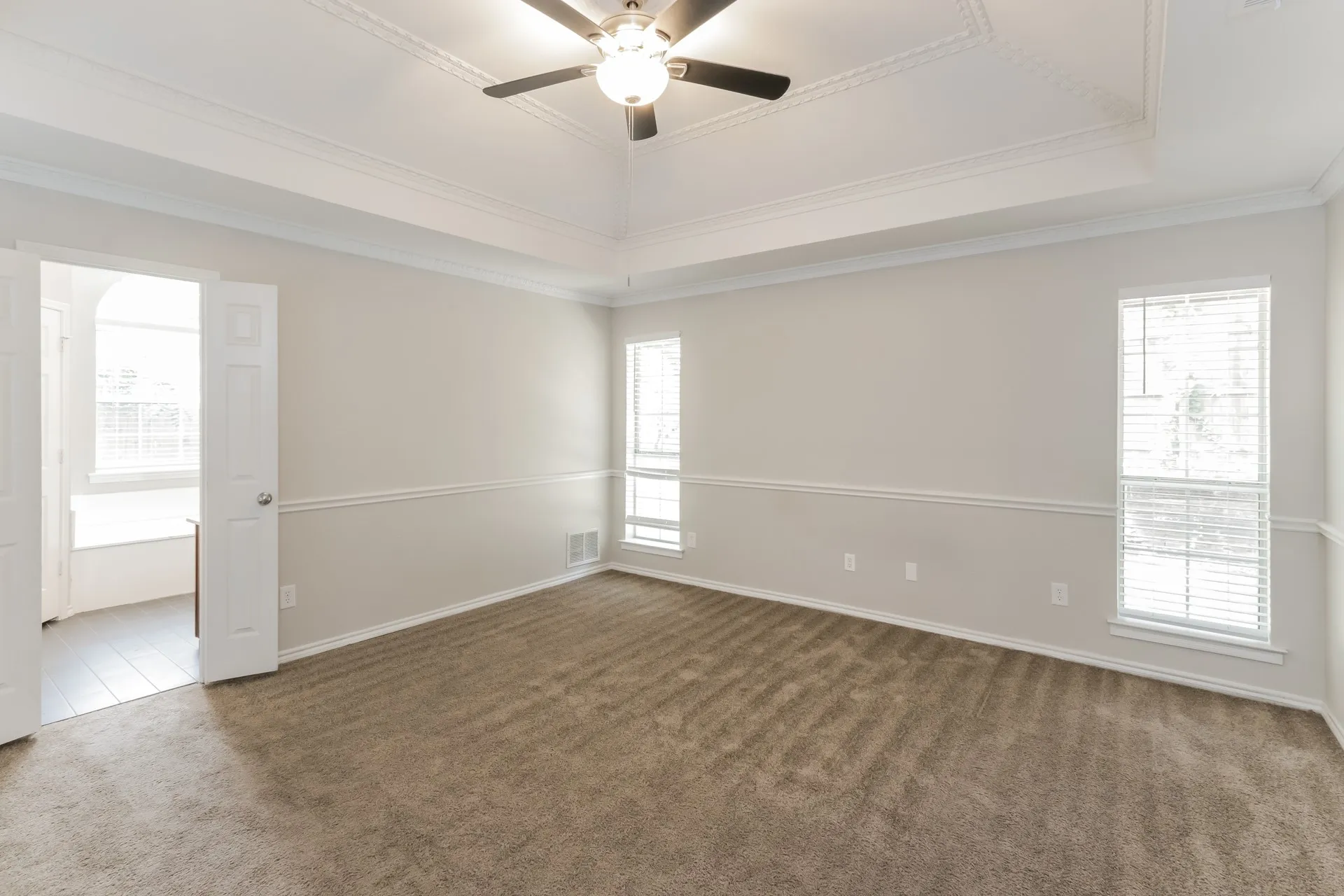 Single Family Residence For Rent in Dallas County , 542 Renee Lane, De Soto, Texas 75115, 4 Bedroom, 3 Bathroom, 2 Garage spaces, 2,700 Sqft, built in 1986, mls#21370317, Real Estate Agent in De Soto, Homes For Rent in Dallas county, Homes For Rent in De Soto, Realtor in De Soto Texas, Real Estate Brokerage Independent Realty Texas, Luminita Cordes Realtor