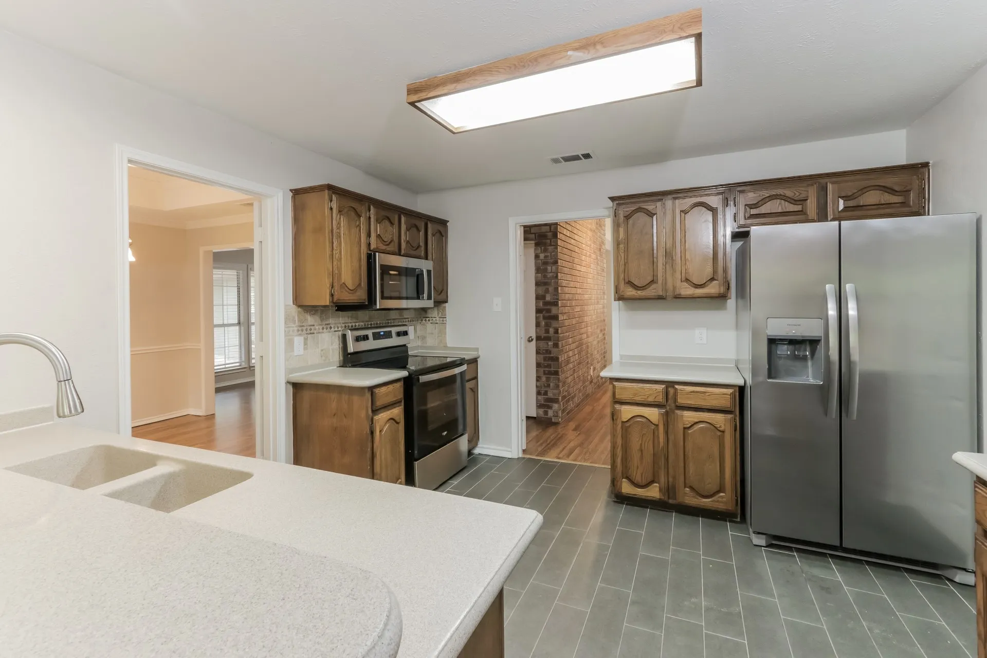 Single Family Residence For Rent in Dallas County , 542 Renee Lane, De Soto, Texas 75115, 4 Bedroom, 3 Bathroom, 2 Garage spaces, 2,700 Sqft, built in 1986, mls#21370317, Real Estate Agent in De Soto, Homes For Rent in Dallas county, Homes For Rent in De Soto, Realtor in De Soto Texas, Real Estate Brokerage Independent Realty Texas, Luminita Cordes Realtor
