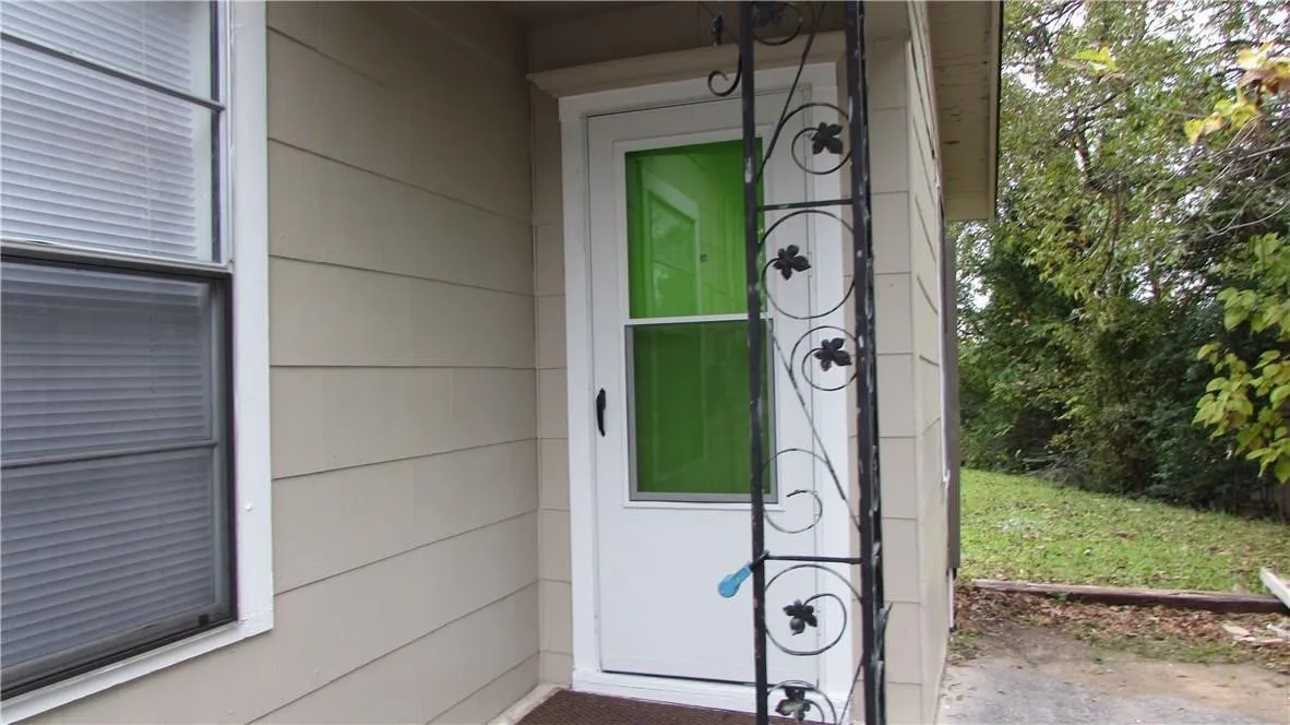 Duplex For Rent in Tarrant County , 333 Nursery Lane, Fort Worth, Texas 76114, 1 Bedroom, 1 Bathroom, Garage spaces, 504 Sqft, built in 1930, mls#21370321, Real Estate Agent in Fort Worth, Homes For Rent in Tarrant county, Homes For Rent in Fort Worth, Realtor in Fort Worth Texas, Real Estate Brokerage Independent Realty Texas, Luminita Cordes Realtor