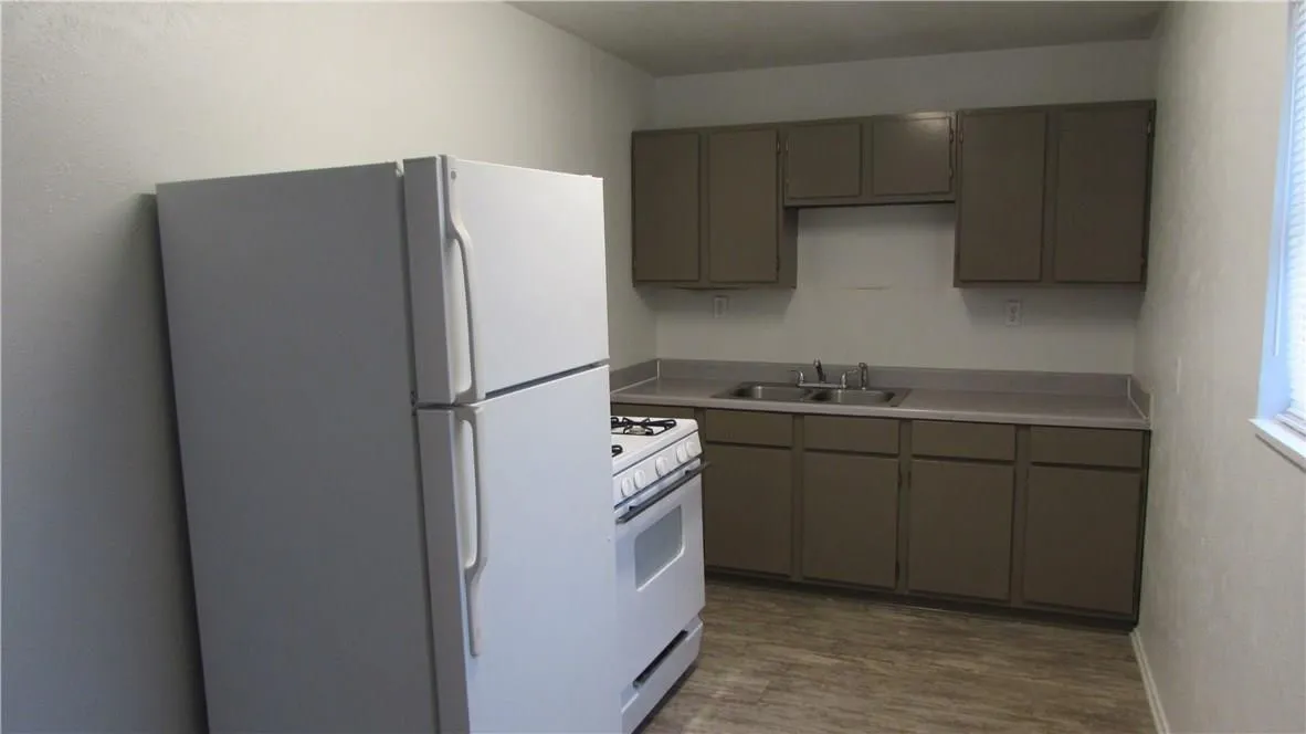 Duplex For Rent in Tarrant County , 333 Nursery Lane, Fort Worth, Texas 76114, 1 Bedroom, 1 Bathroom, Garage spaces, 504 Sqft, built in 1930, mls#21370321, Real Estate Agent in Fort Worth, Homes For Rent in Tarrant county, Homes For Rent in Fort Worth, Realtor in Fort Worth Texas, Real Estate Brokerage Independent Realty Texas, Luminita Cordes Realtor