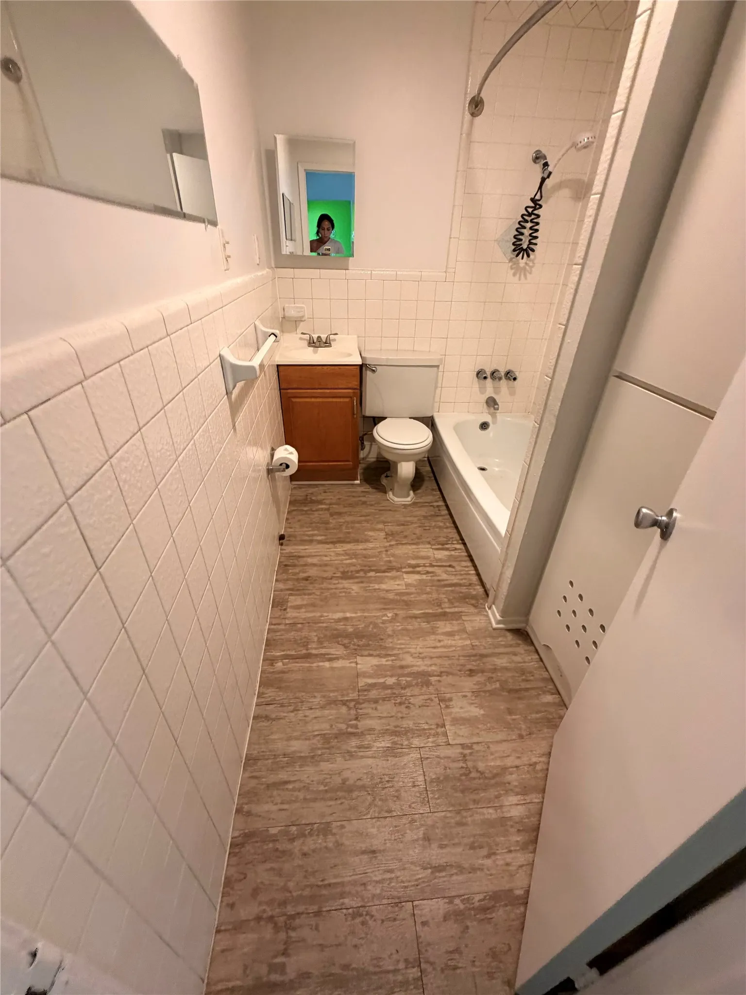 Duplex For Rent in Tarrant County , 333 Nursery Lane, Fort Worth, Texas 76114, 1 Bedroom, 1 Bathroom, Garage spaces, 504 Sqft, built in 1930, mls#21370321, Real Estate Agent in Fort Worth, Homes For Rent in Tarrant county, Homes For Rent in Fort Worth, Realtor in Fort Worth Texas, Real Estate Brokerage Independent Realty Texas, Luminita Cordes Realtor