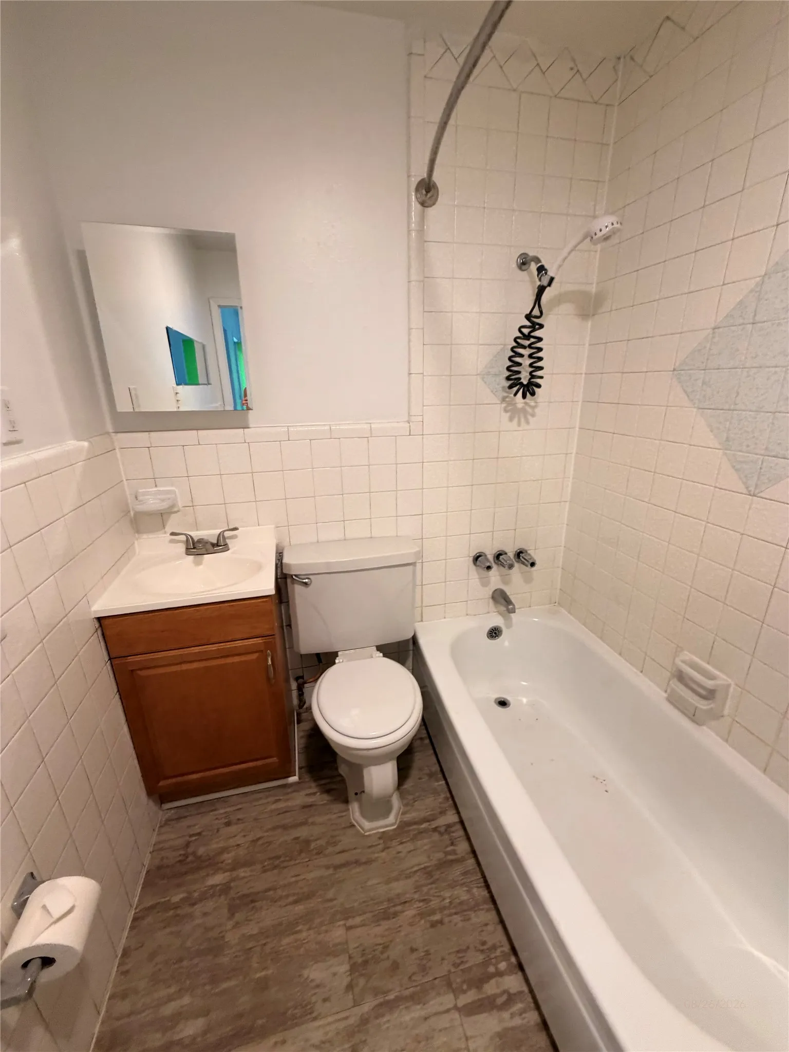 Duplex For Rent in Tarrant County , 333 Nursery Lane, Fort Worth, Texas 76114, 1 Bedroom, 1 Bathroom, Garage spaces, 504 Sqft, built in 1930, mls#21370321, Real Estate Agent in Fort Worth, Homes For Rent in Tarrant county, Homes For Rent in Fort Worth, Realtor in Fort Worth Texas, Real Estate Brokerage Independent Realty Texas, Luminita Cordes Realtor
