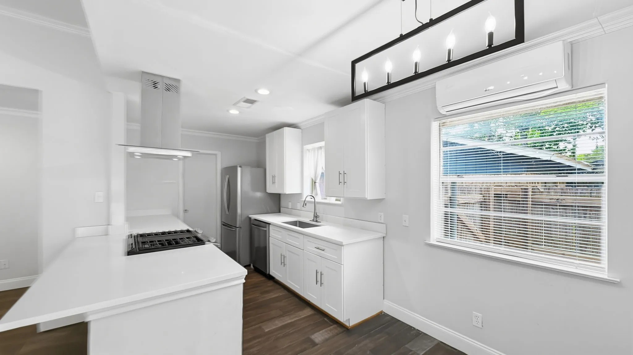Single Family Residence For Rent in Collin County , 1421 Meadowcrest Drive, Plano, Texas 75075, 3 Bedroom, 2 Bathroom, 2 Garage spaces, 1,256 Sqft, built in 1966, mls#21370268, Real Estate Agent in Plano, Homes For Rent in Collin county, Homes For Rent in Plano, Realtor in Plano Texas, Real Estate Brokerage Independent Realty Texas, Luminita Cordes Realtor