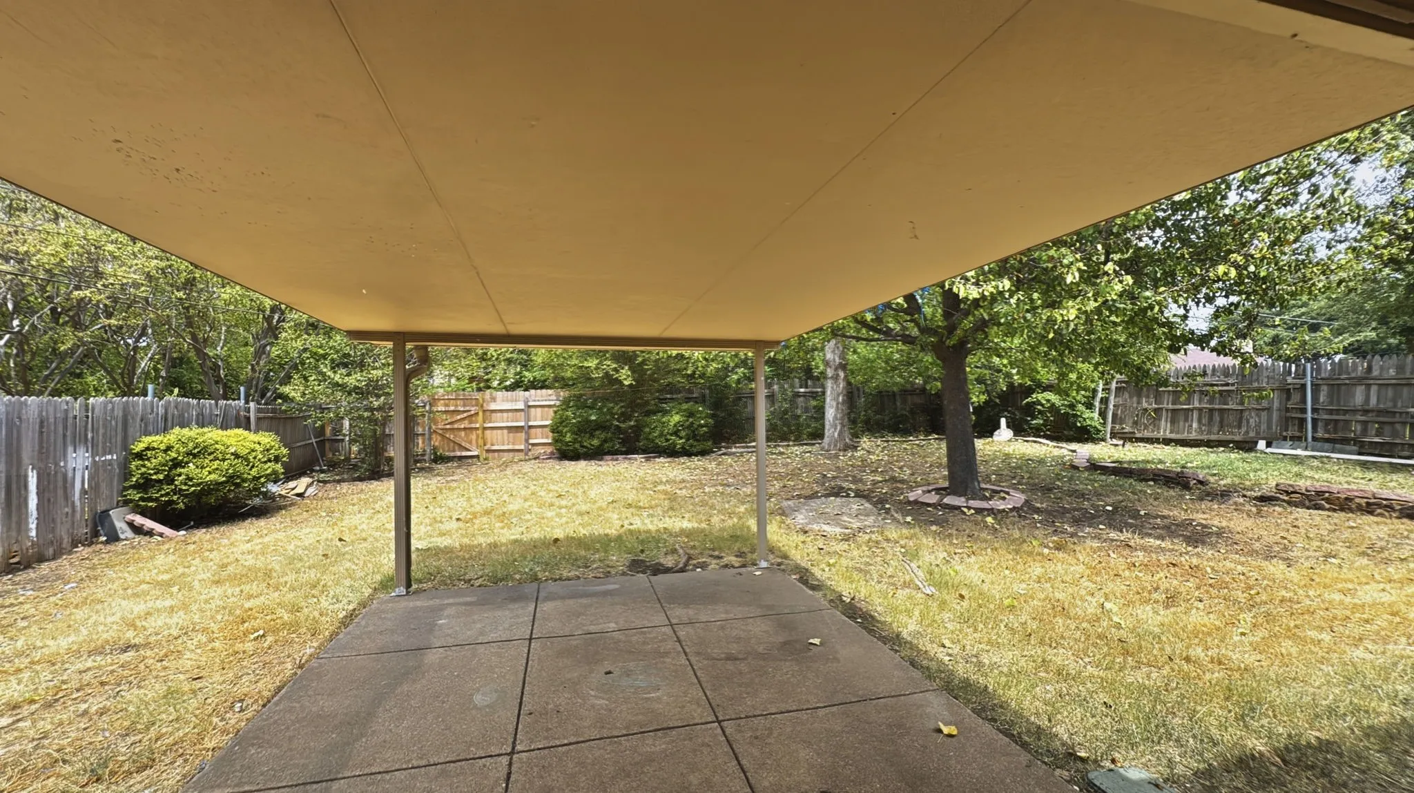 Single Family Residence For Rent in Collin County , 1421 Meadowcrest Drive, Plano, Texas 75075, 3 Bedroom, 2 Bathroom, 2 Garage spaces, 1,256 Sqft, built in 1966, mls#21370268, Real Estate Agent in Plano, Homes For Rent in Collin county, Homes For Rent in Plano, Realtor in Plano Texas, Real Estate Brokerage Independent Realty Texas, Luminita Cordes Realtor