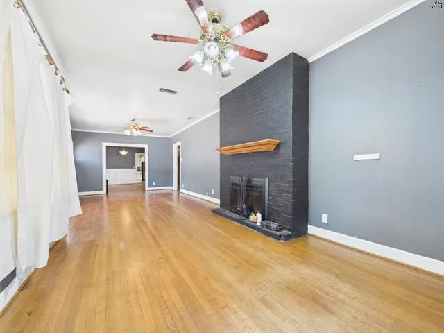 Single Family Residence For Sale in Wichita County , 1305 Buchanan Street, Wichita Falls, Texas 76309, 3 Bedroom, 2 Bathroom, Garage spaces, 2,002 Sqft, built in 1922, mls#21370302, Real Estate Agent in Wichita Falls, Homes For Sale in Wichita county, Homes For Sale in Wichita Falls, Realtor in Wichita Falls Texas, Real Estate Brokerage Independent Realty Texas, Luminita Cordes Realtor