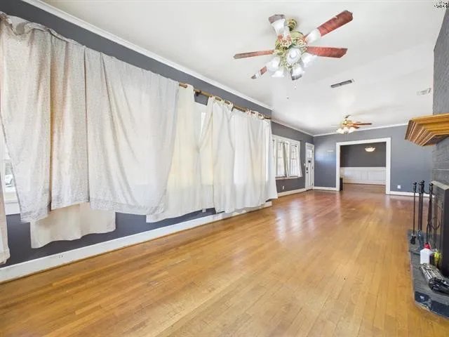 Single Family Residence For Sale in Wichita County , 1305 Buchanan Street, Wichita Falls, Texas 76309, 3 Bedroom, 2 Bathroom, Garage spaces, 2,002 Sqft, built in 1922, mls#21370302, Real Estate Agent in Wichita Falls, Homes For Sale in Wichita county, Homes For Sale in Wichita Falls, Realtor in Wichita Falls Texas, Real Estate Brokerage Independent Realty Texas, Luminita Cordes Realtor