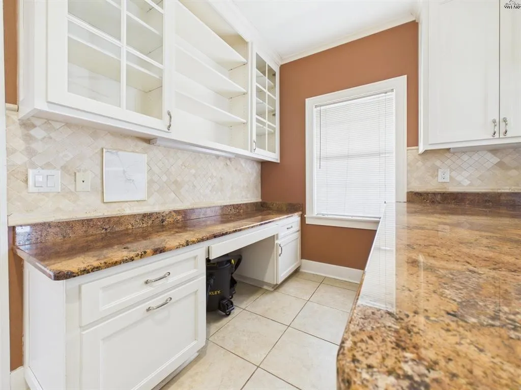 Single Family Residence For Sale in Wichita County , 1305 Buchanan Street, Wichita Falls, Texas 76309, 3 Bedroom, 2 Bathroom, Garage spaces, 2,002 Sqft, built in 1922, mls#21370302, Real Estate Agent in Wichita Falls, Homes For Sale in Wichita county, Homes For Sale in Wichita Falls, Realtor in Wichita Falls Texas, Real Estate Brokerage Independent Realty Texas, Luminita Cordes Realtor