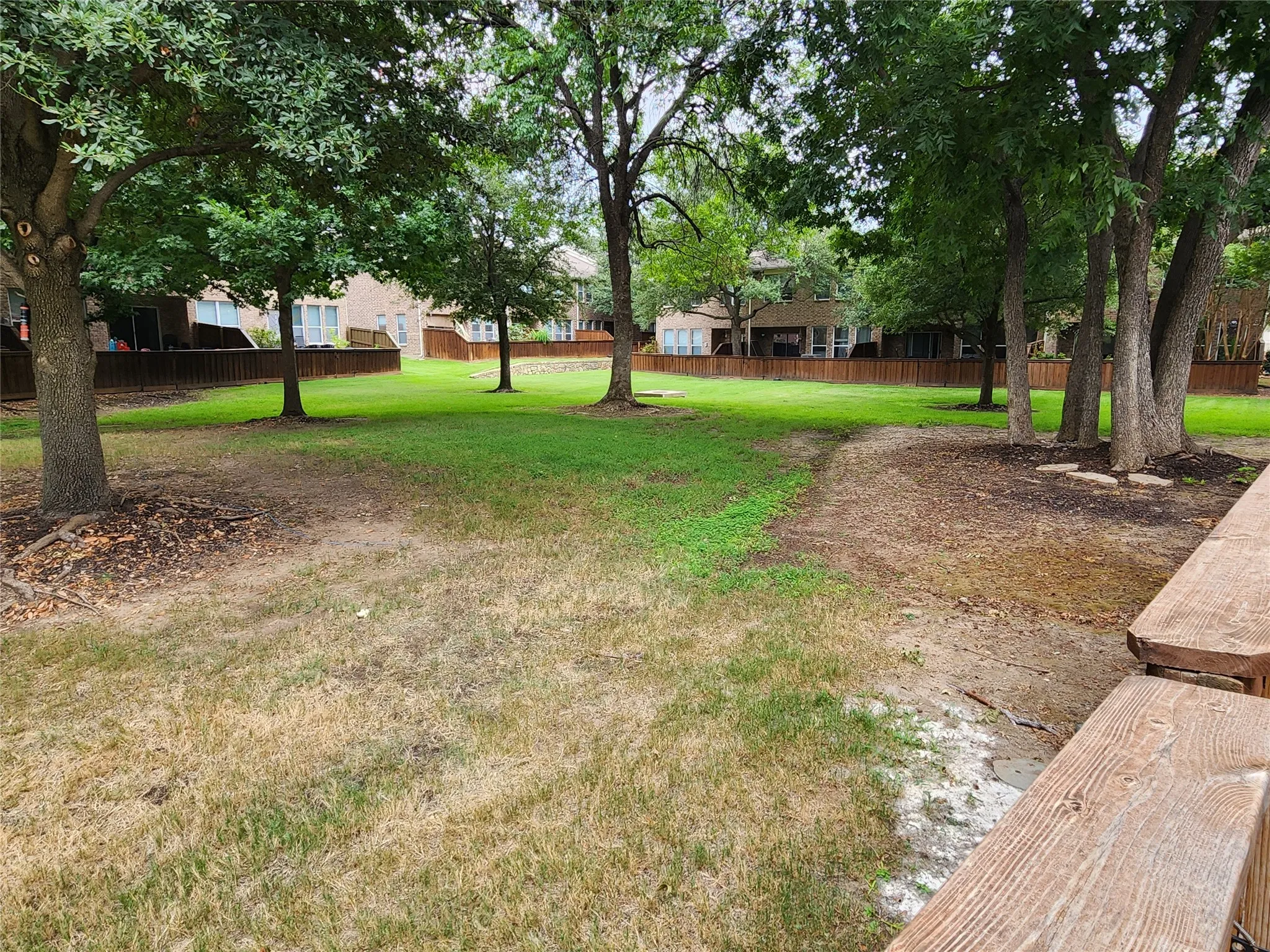 Single Family Residence For Sale in Dallas County , 2973 Saint Andrews Drive, Lewisville, Texas 75067, 3 Bedroom, 3 Bathroom, 2 Garage spaces, 2,050 Sqft, built in 2004, mls#21369363, Real Estate Agent in Lewisville, Homes For Sale in Dallas county, Homes For Sale in Lewisville, Realtor in Lewisville Texas, Real Estate Brokerage Independent Realty Texas, Luminita Cordes Realtor