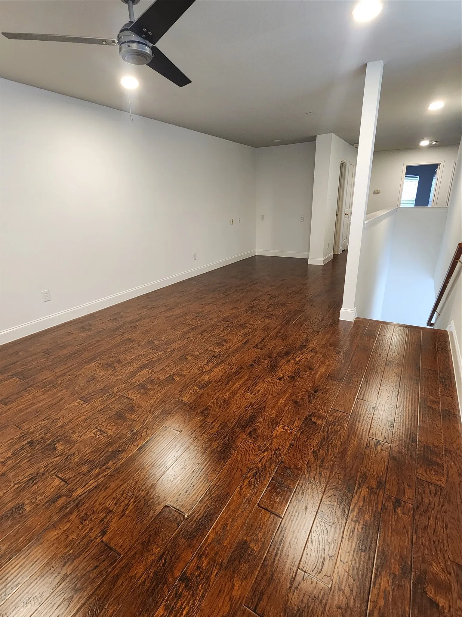 Single Family Residence For Sale in Dallas County , 2973 Saint Andrews Drive, Lewisville, Texas 75067, 3 Bedroom, 3 Bathroom, 2 Garage spaces, 2,050 Sqft, built in 2004, mls#21369363, Real Estate Agent in Lewisville, Homes For Sale in Dallas county, Homes For Sale in Lewisville, Realtor in Lewisville Texas, Real Estate Brokerage Independent Realty Texas, Luminita Cordes Realtor