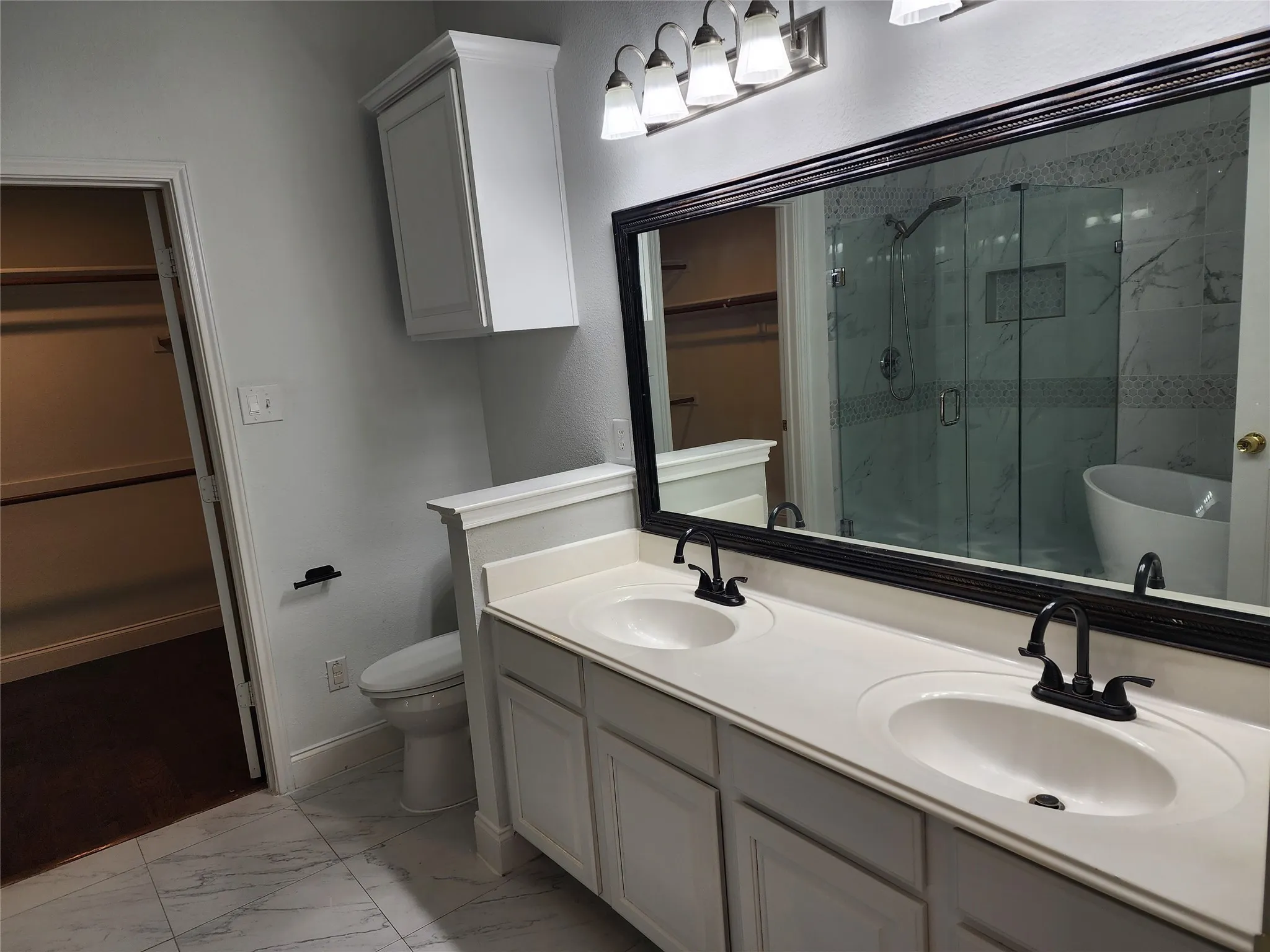 Single Family Residence For Sale in Dallas County , 2973 Saint Andrews Drive, Lewisville, Texas 75067, 3 Bedroom, 3 Bathroom, 2 Garage spaces, 2,050 Sqft, built in 2004, mls#21369363, Real Estate Agent in Lewisville, Homes For Sale in Dallas county, Homes For Sale in Lewisville, Realtor in Lewisville Texas, Real Estate Brokerage Independent Realty Texas, Luminita Cordes Realtor