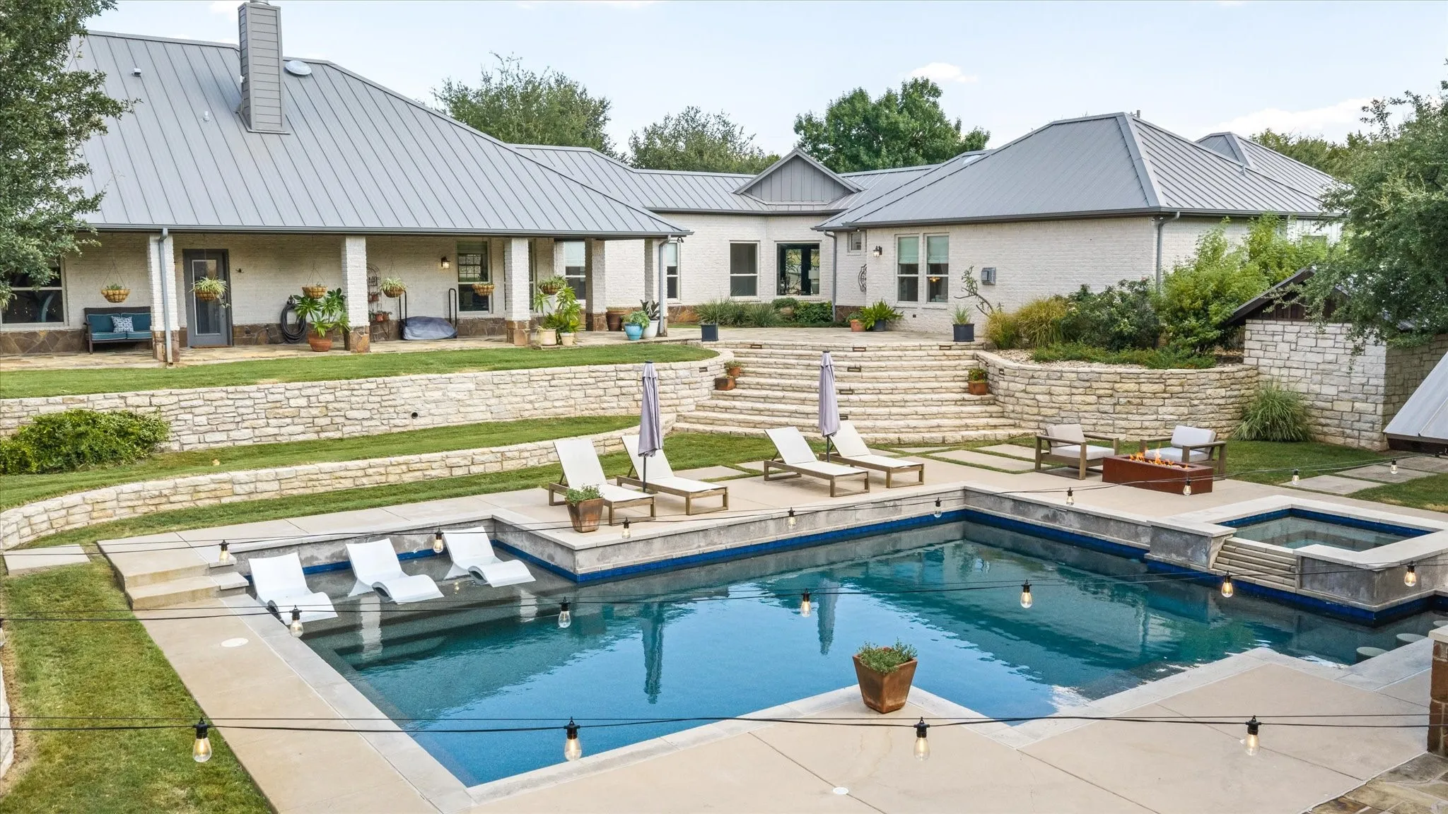 Single Family Residence For Sale in Somervell County , 1281 Shady Oaks Circle, Glen Rose, Texas 76043, 4 Bedroom, 4 Bathroom, 4 Garage spaces, 3,784 Sqft, built in 2008, mls#21369128, Real Estate Agent in Glen Rose, Homes For Sale in Somervell county, Homes For Sale in Glen Rose, Realtor in Glen Rose Texas, Real Estate Brokerage Independent Realty Texas, Luminita Cordes Realtor
