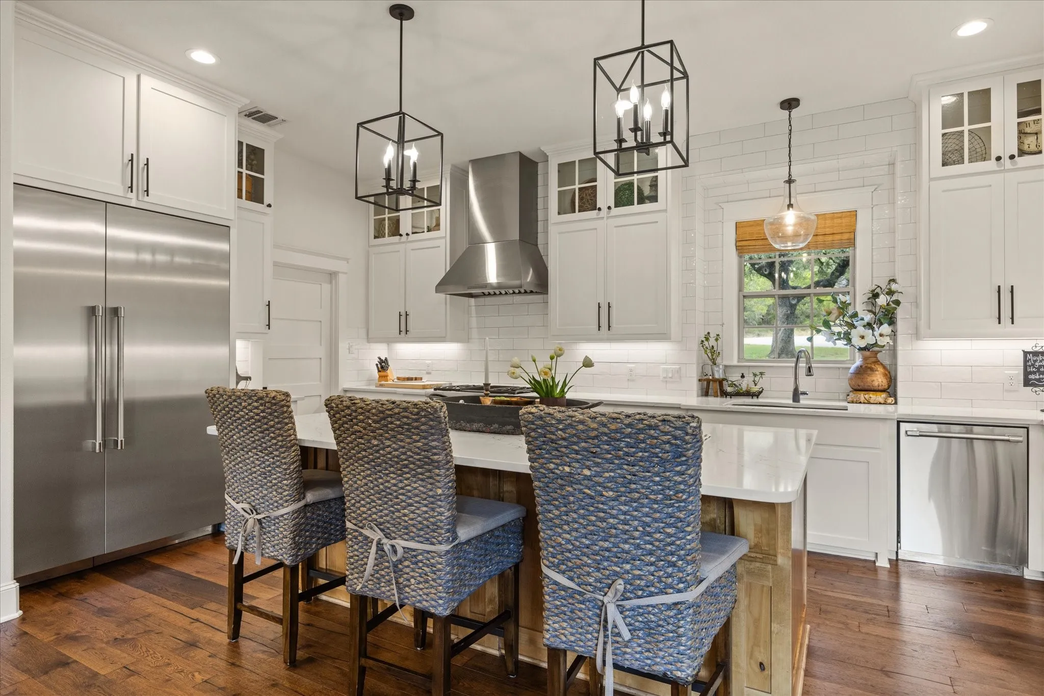 Single Family Residence For Sale in Somervell County , 1281 Shady Oaks Circle, Glen Rose, Texas 76043, 4 Bedroom, 4 Bathroom, 4 Garage spaces, 3,784 Sqft, built in 2008, mls#21369128, Real Estate Agent in Glen Rose, Homes For Sale in Somervell county, Homes For Sale in Glen Rose, Realtor in Glen Rose Texas, Real Estate Brokerage Independent Realty Texas, Luminita Cordes Realtor