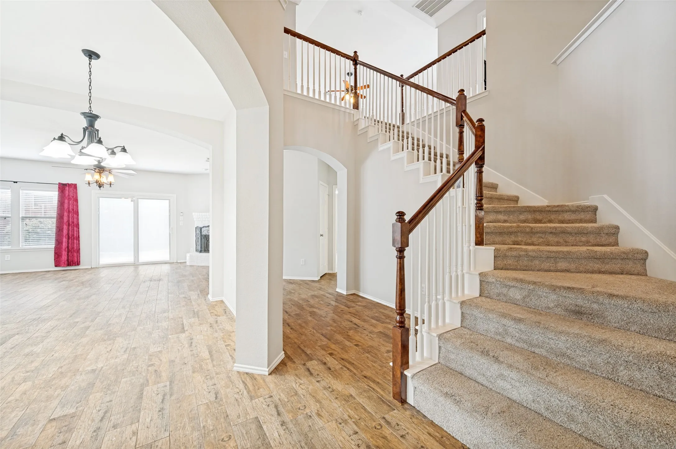 Single Family Residence For Rent in Denton County , 14501 Eaglemont Drive, Little Elm, Texas 75068, 5 Bedroom, 4 Bathroom, 2 Garage spaces, 3,067 Sqft, built in 2004, mls#21369510, Real Estate Agent in Little Elm, Homes For Rent in Denton county, Homes For Rent in Little Elm, Realtor in Little Elm Texas, Real Estate Brokerage Independent Realty Texas, Luminita Cordes Realtor