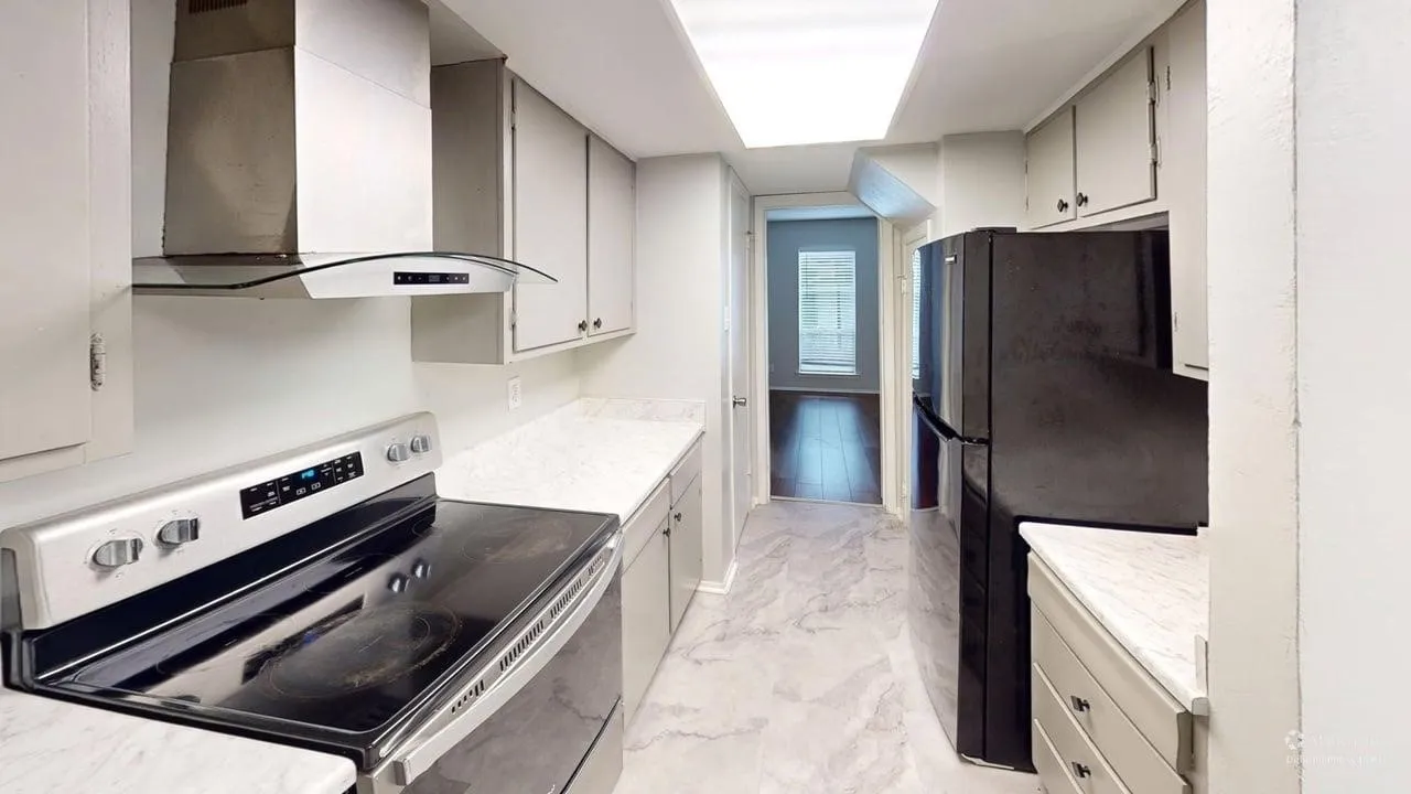 Condominium For Rent in Dallas County , 6610 Eastridge Drive 112, Dallas, Texas 75231, 2 Bedroom, 3 Bathroom, Garage spaces, 1,500 Sqft, built in 1970, mls#21370353, Real Estate Agent in Dallas, Homes For Rent in Dallas county, Homes For Rent in Dallas, Realtor in Dallas Texas, Real Estate Brokerage Independent Realty Texas, Luminita Cordes Realtor