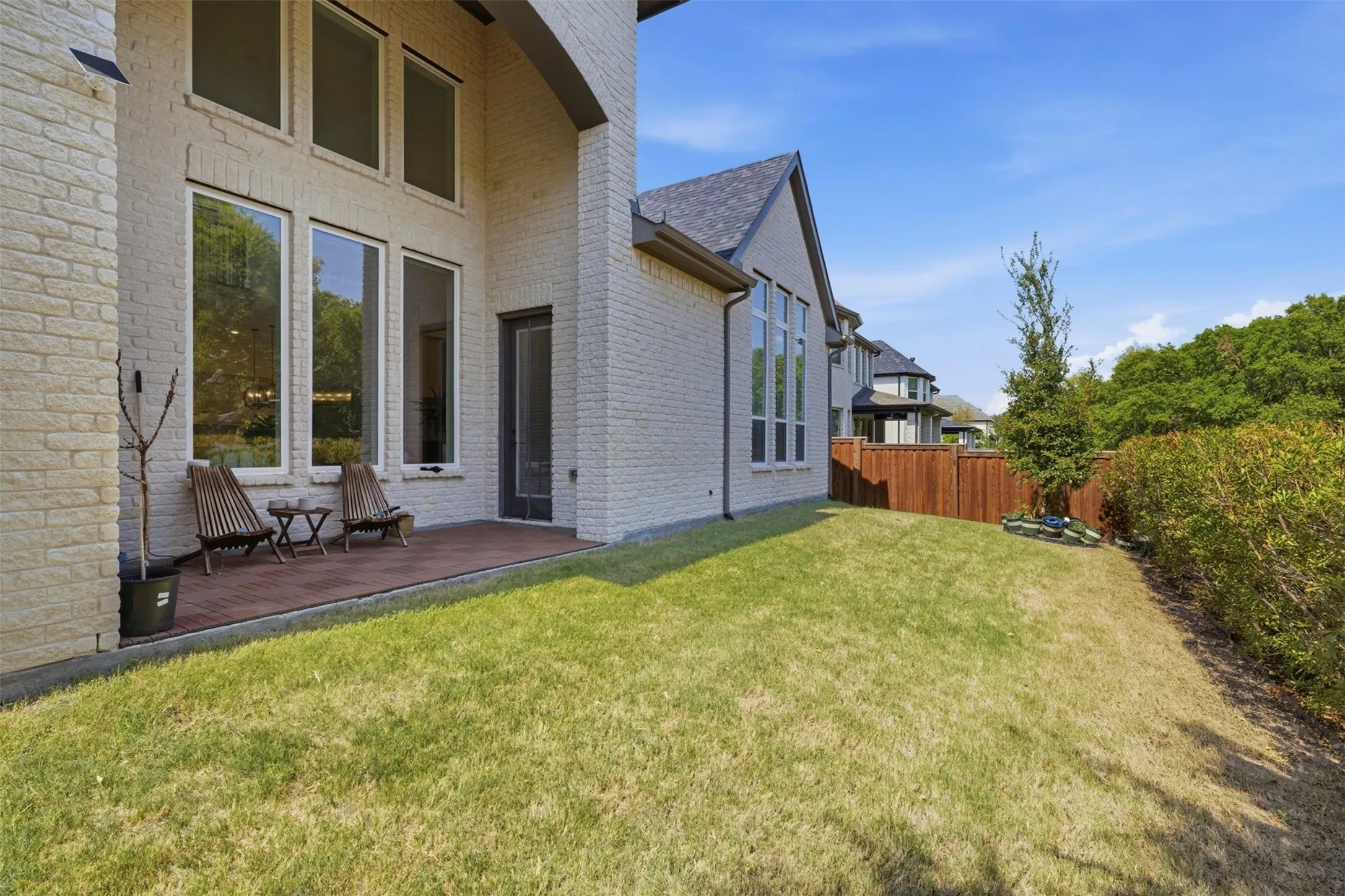 Single Family Residence For Rent in Collin County , 15561 Songbird Street, Frisco, Texas 75035, 5 Bedroom, 6 Bathroom, 3 Garage spaces, 3,739 Sqft, built in 2023, mls#21370309, Real Estate Agent in Frisco, Homes For Rent in Collin county, Homes For Rent in Frisco, Realtor in Frisco Texas, Real Estate Brokerage Independent Realty Texas, Luminita Cordes Realtor