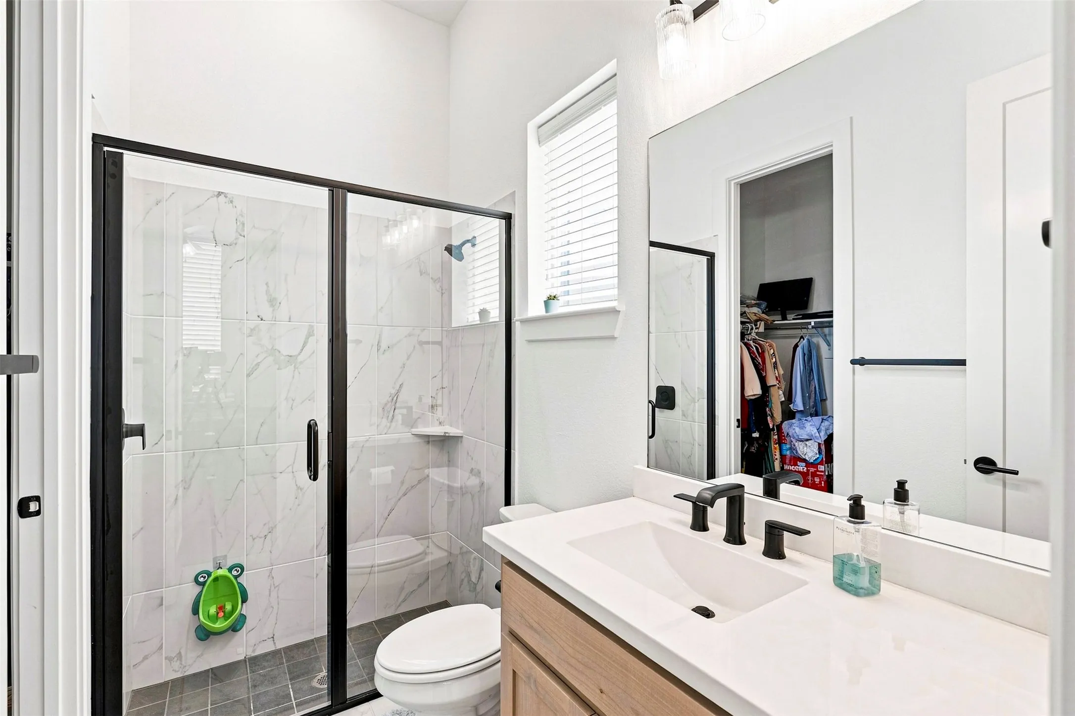 Single Family Residence For Rent in Collin County , 15561 Songbird Street, Frisco, Texas 75035, 5 Bedroom, 6 Bathroom, 3 Garage spaces, 3,739 Sqft, built in 2023, mls#21370309, Real Estate Agent in Frisco, Homes For Rent in Collin county, Homes For Rent in Frisco, Realtor in Frisco Texas, Real Estate Brokerage Independent Realty Texas, Luminita Cordes Realtor