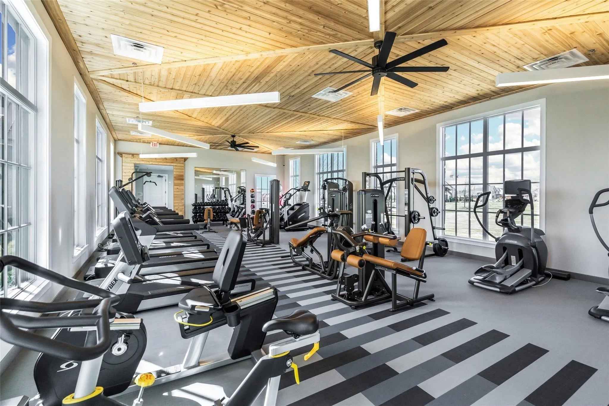 Single Family Residence For Rent in Collin County , 15561 Songbird Street, Frisco, Texas 75035, 5 Bedroom, 6 Bathroom, 3 Garage spaces, 3,739 Sqft, built in 2023, mls#21370309, Real Estate Agent in Frisco, Homes For Rent in Collin county, Homes For Rent in Frisco, Realtor in Frisco Texas, Real Estate Brokerage Independent Realty Texas, Luminita Cordes Realtor