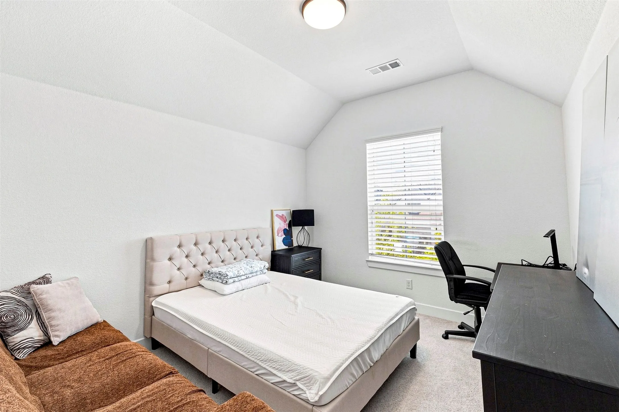 Single Family Residence For Rent in Collin County , 15561 Songbird Street, Frisco, Texas 75035, 5 Bedroom, 6 Bathroom, 3 Garage spaces, 3,739 Sqft, built in 2023, mls#21370309, Real Estate Agent in Frisco, Homes For Rent in Collin county, Homes For Rent in Frisco, Realtor in Frisco Texas, Real Estate Brokerage Independent Realty Texas, Luminita Cordes Realtor