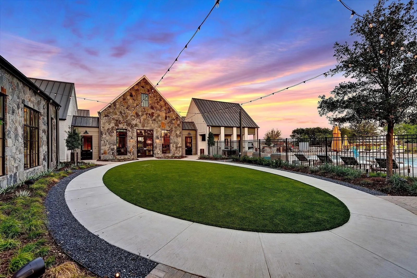 Single Family Residence For Rent in Collin County , 15561 Songbird Street, Frisco, Texas 75035, 5 Bedroom, 6 Bathroom, 3 Garage spaces, 3,739 Sqft, built in 2023, mls#21370309, Real Estate Agent in Frisco, Homes For Rent in Collin county, Homes For Rent in Frisco, Realtor in Frisco Texas, Real Estate Brokerage Independent Realty Texas, Luminita Cordes Realtor