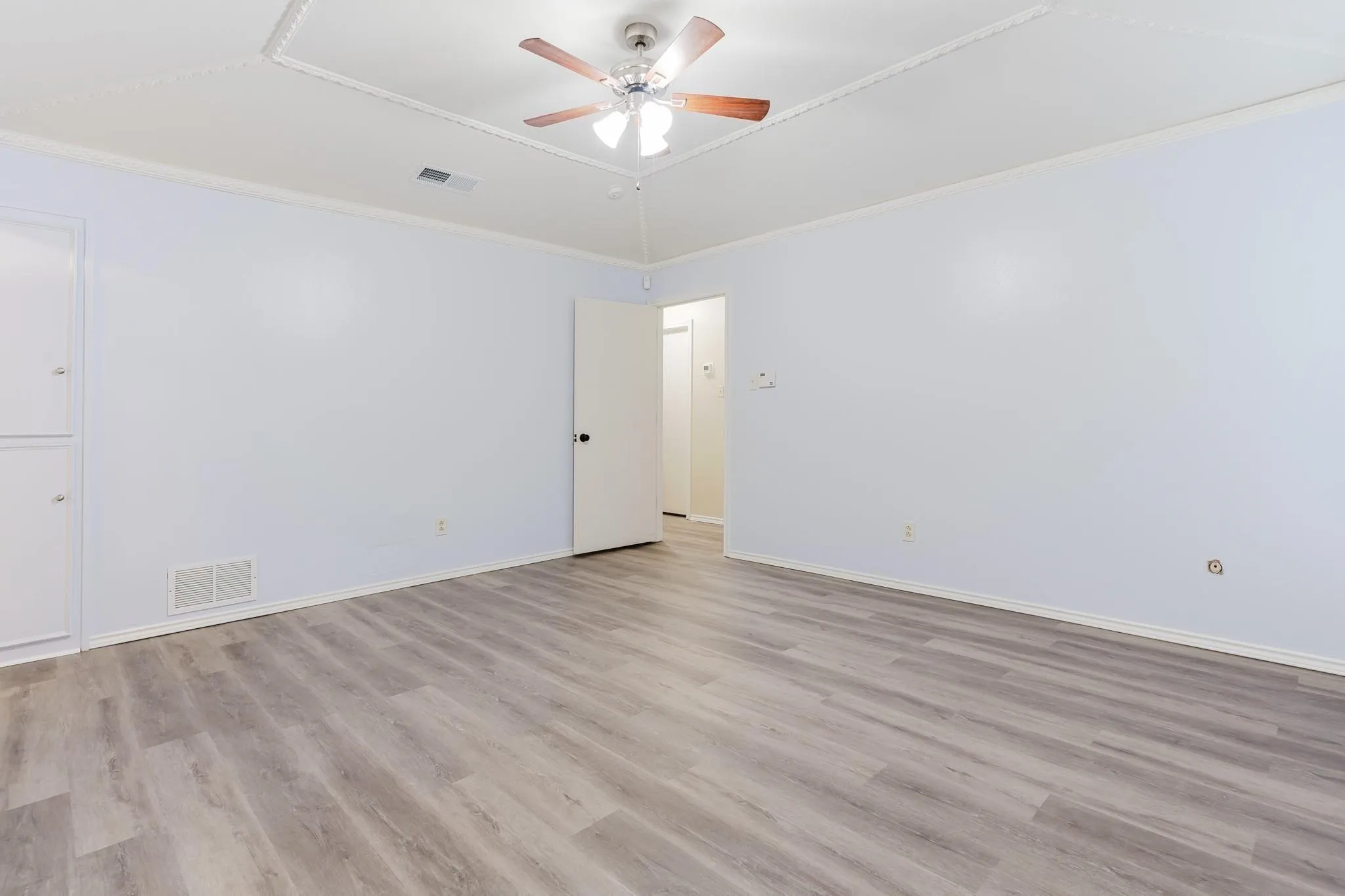 Single Family Residence For Rent in Dallas County , 706 Mount Vernon Drive, Richardson, Texas 75081, 3 Bedroom, 2 Bathroom, 2 Garage spaces, 2,001 Sqft, built in 1979, mls#21368388, Real Estate Agent in Richardson, Homes For Rent in Dallas county, Homes For Rent in Richardson, Realtor in Richardson Texas, Real Estate Brokerage Independent Realty Texas, Luminita Cordes Realtor