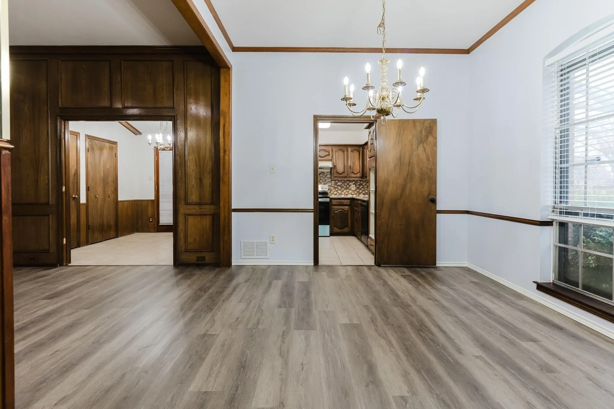 Single Family Residence For Rent in Dallas County , 706 Mount Vernon Drive, Richardson, Texas 75081, 3 Bedroom, 2 Bathroom, 2 Garage spaces, 2,001 Sqft, built in 1979, mls#21368388, Real Estate Agent in Richardson, Homes For Rent in Dallas county, Homes For Rent in Richardson, Realtor in Richardson Texas, Real Estate Brokerage Independent Realty Texas, Luminita Cordes Realtor