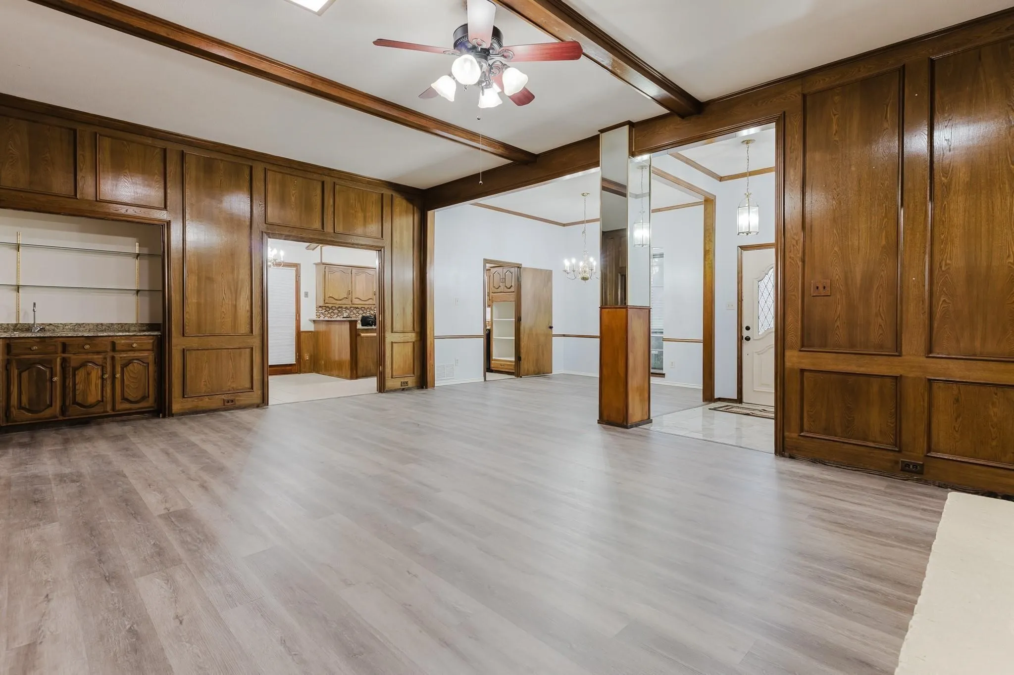 Single Family Residence For Rent in Dallas County , 706 Mount Vernon Drive, Richardson, Texas 75081, 3 Bedroom, 2 Bathroom, 2 Garage spaces, 2,001 Sqft, built in 1979, mls#21368388, Real Estate Agent in Richardson, Homes For Rent in Dallas county, Homes For Rent in Richardson, Realtor in Richardson Texas, Real Estate Brokerage Independent Realty Texas, Luminita Cordes Realtor