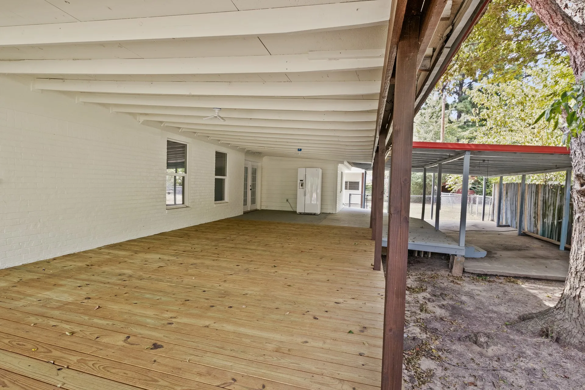 Single Family Residence For Sale in Morris County , 111 Walker Drive, Naples, Texas 75568, 4 Bedroom, 2 Bathroom, Garage spaces, 1,812 Sqft, built in 1955, mls#21370281, Real Estate Agent in Naples, Homes For Sale in Morris county, Homes For Sale in Naples, Realtor in Naples Texas, Real Estate Brokerage Independent Realty Texas, Luminita Cordes Realtor