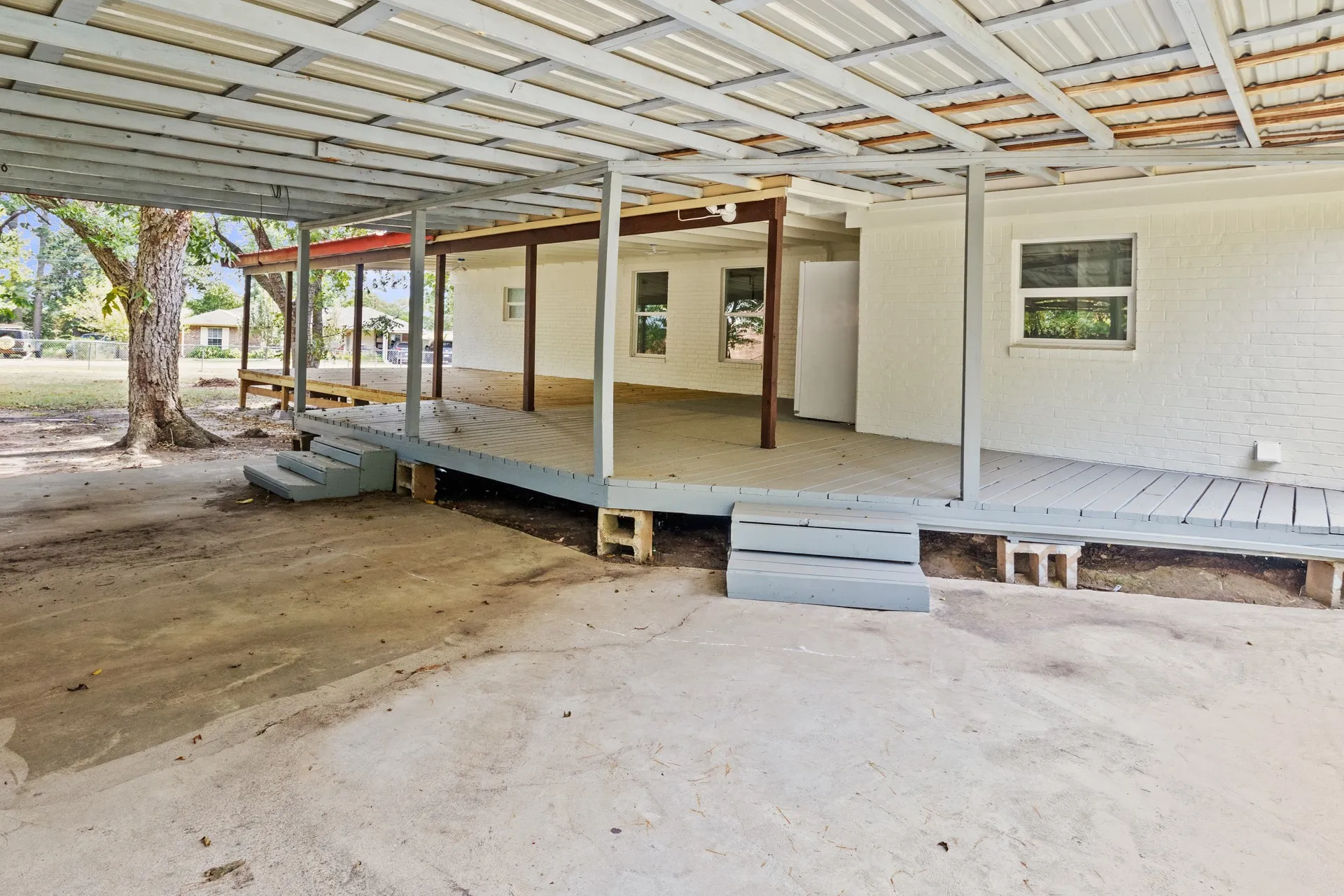 Single Family Residence For Sale in Morris County , 111 Walker Drive, Naples, Texas 75568, 4 Bedroom, 2 Bathroom, Garage spaces, 1,812 Sqft, built in 1955, mls#21370281, Real Estate Agent in Naples, Homes For Sale in Morris county, Homes For Sale in Naples, Realtor in Naples Texas, Real Estate Brokerage Independent Realty Texas, Luminita Cordes Realtor
