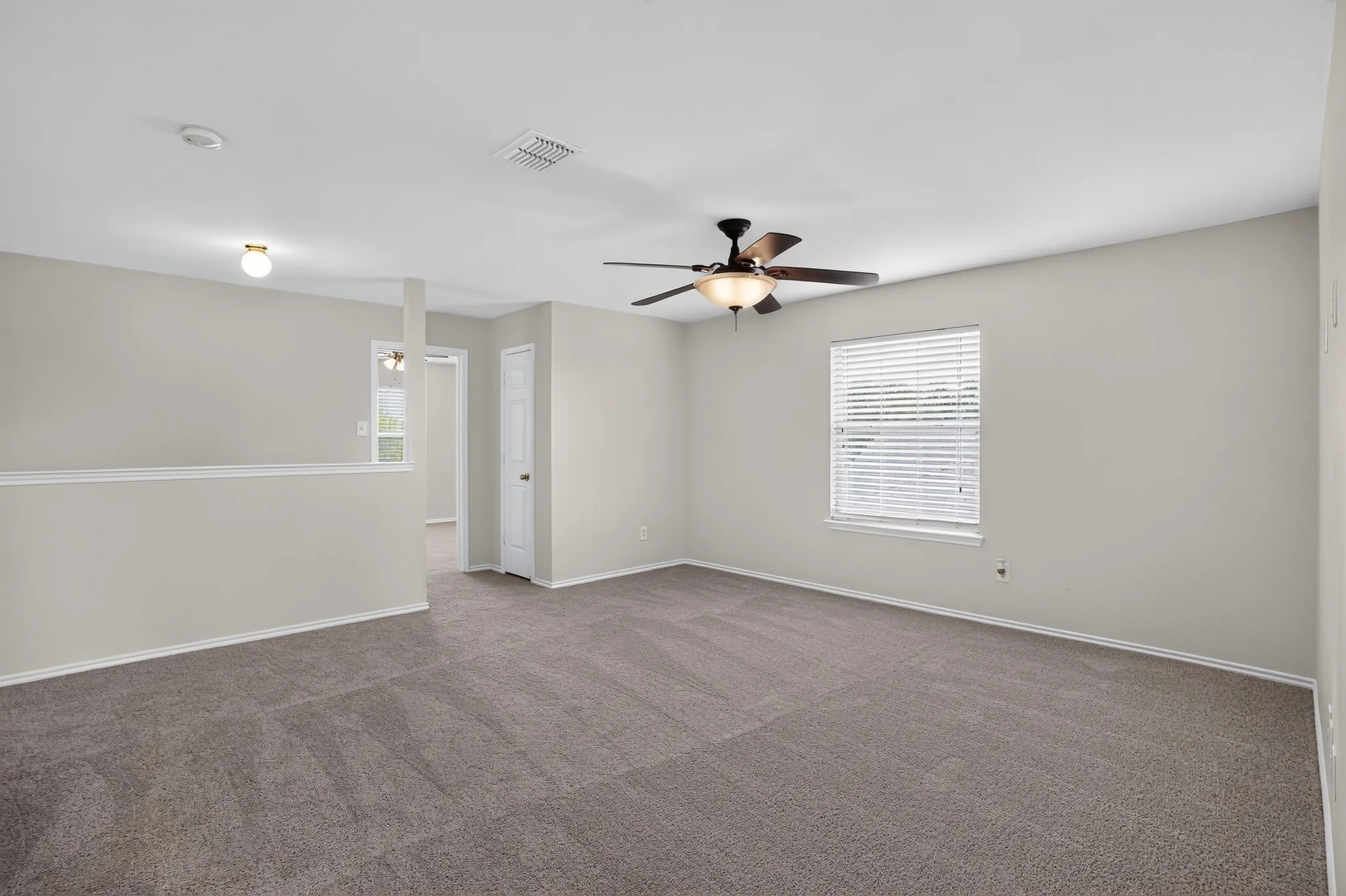 Single Family Residence For Sale in Dallas County , 1213 Spring Water Drive, Lancaster, Texas 75134, 4 Bedroom, 3 Bathroom, 2 Garage spaces, 2,676 Sqft, built in 2004, mls#21370330, Real Estate Agent in Lancaster, Homes For Sale in Dallas county, Homes For Sale in Lancaster, Realtor in Lancaster Texas, Real Estate Brokerage Independent Realty Texas, Luminita Cordes Realtor