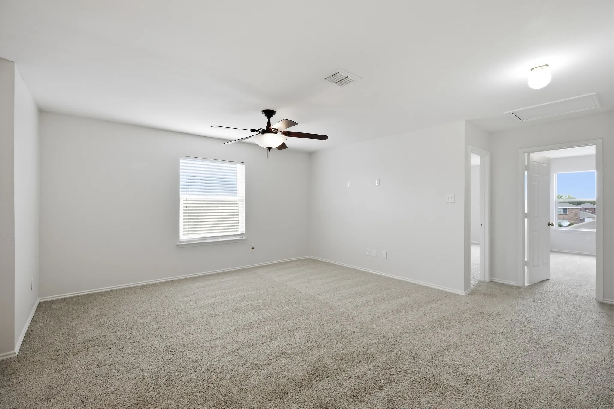 Single Family Residence For Sale in Dallas County , 1213 Spring Water Drive, Lancaster, Texas 75134, 4 Bedroom, 3 Bathroom, 2 Garage spaces, 2,676 Sqft, built in 2004, mls#21370330, Real Estate Agent in Lancaster, Homes For Sale in Dallas county, Homes For Sale in Lancaster, Realtor in Lancaster Texas, Real Estate Brokerage Independent Realty Texas, Luminita Cordes Realtor