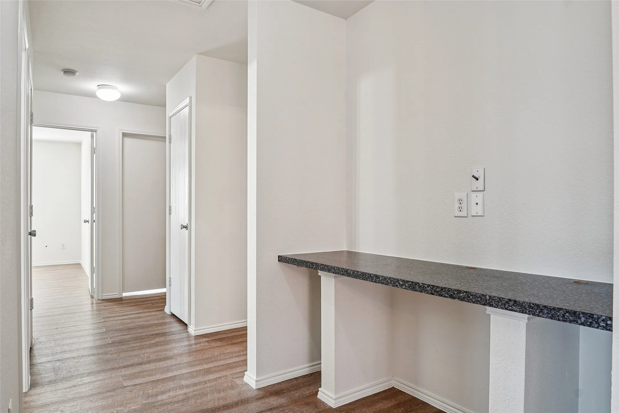 Single Family Residence For Sale in Denton County , 1307 Eagles Nest Trail, Krum, Texas 76249, 4 Bedroom, 2 Bathroom, 2 Garage spaces, 2,037 Sqft, built in 2007, mls#21370283, Real Estate Agent in Krum, Homes For Sale in Denton county, Homes For Sale in Krum, Realtor in Krum Texas, Real Estate Brokerage Independent Realty Texas, Luminita Cordes Realtor
