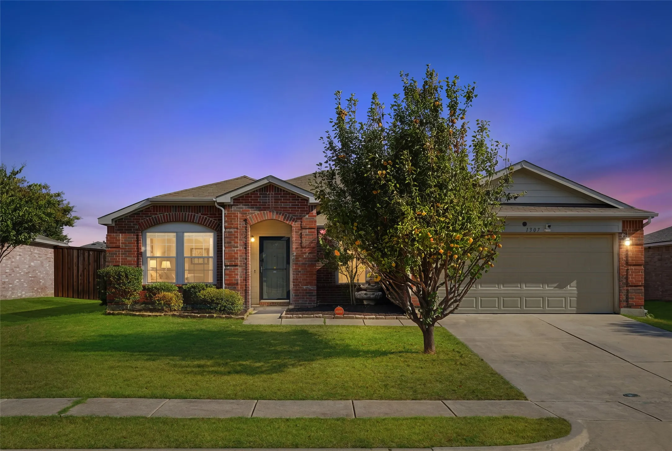 Single Family Residence For Sale in Denton County , 1307 Eagles Nest Trail, Krum, Texas 76249, 4 Bedroom, 2 Bathroom, 2 Garage spaces, 2,037 Sqft, built in 2007, mls#21370283, Real Estate Agent in Krum, Homes For Sale in Denton county, Homes For Sale in Krum, Realtor in Krum Texas, Real Estate Brokerage Independent Realty Texas, Luminita Cordes Realtor