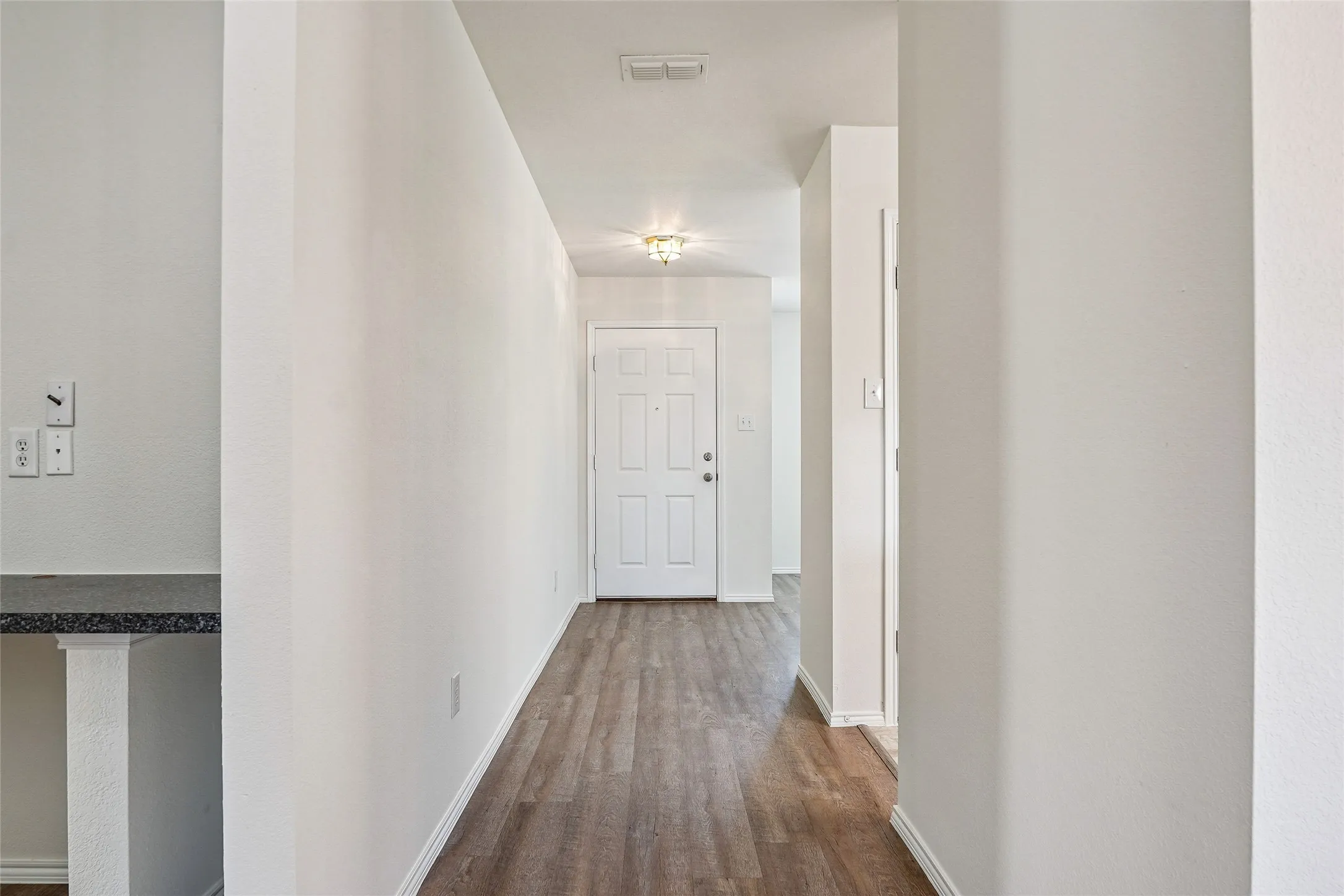 Single Family Residence For Sale in Denton County , 1307 Eagles Nest Trail, Krum, Texas 76249, 4 Bedroom, 2 Bathroom, 2 Garage spaces, 2,037 Sqft, built in 2007, mls#21370283, Real Estate Agent in Krum, Homes For Sale in Denton county, Homes For Sale in Krum, Realtor in Krum Texas, Real Estate Brokerage Independent Realty Texas, Luminita Cordes Realtor