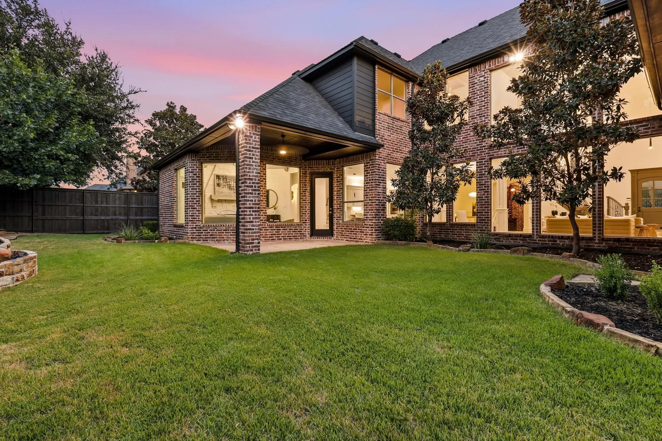 Single Family Residence For Sale in Denton County , 4528 Warwick Lane, Frisco, Texas 75034, 5 Bedroom, 5 Bathroom, 3 Garage spaces, 5,322 Sqft, built in 2005, mls#21361304, Real Estate Agent in Frisco, Homes For Sale in Denton county, Homes For Sale in Frisco, Realtor in Frisco Texas, Real Estate Brokerage Independent Realty Texas, Luminita Cordes Realtor
