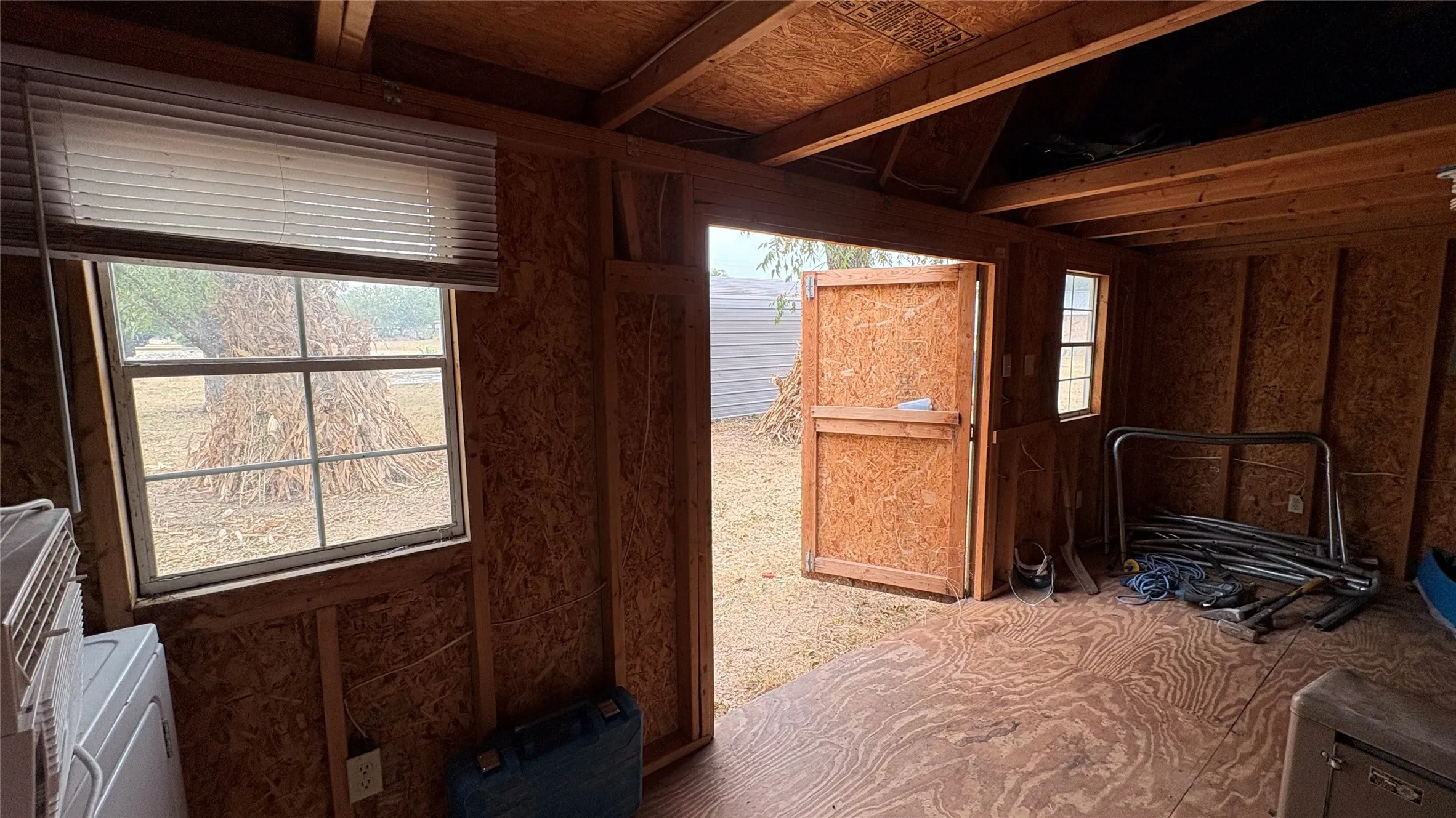 Unimproved Land For Sale in Comanche County , 701 W Manchaca Avenue, De Leon, Texas 76444, 0, 0, Garage spaces, 0 Sqft, built in 0, mls#21369509, Real Estate Agent in De Leon, Homes For Sale in Comanche county, Homes For Sale in De Leon, Realtor in De Leon Texas, Real Estate Brokerage Independent Realty Texas, Luminita Cordes Realtor