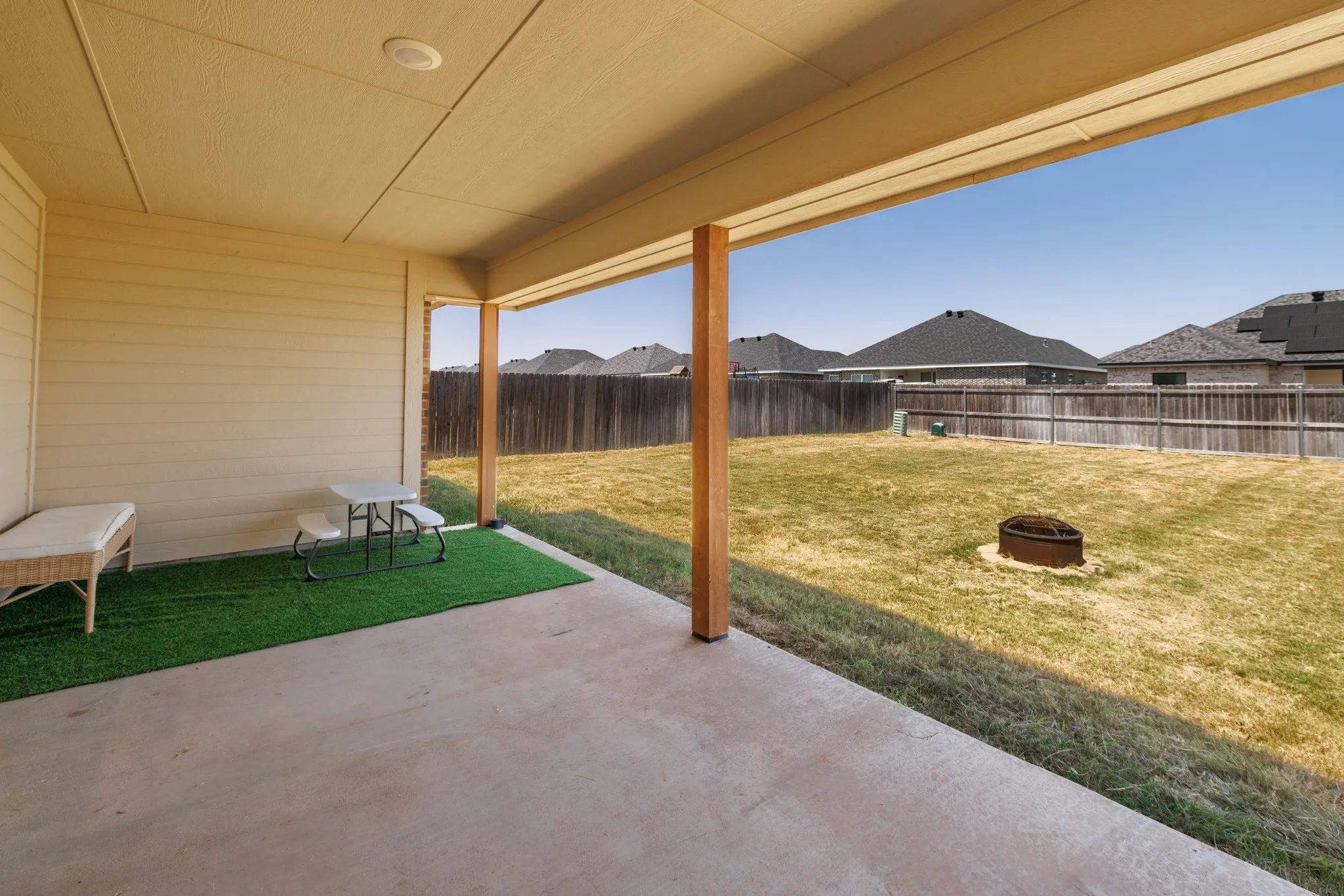 Single Family Residence For Sale in Taylor County , 326 Carriage Hills Parkway, Abilene, Texas 79602, 4 Bedroom, 2 Bathroom, 2 Garage spaces, 1,680 Sqft, built in 2021, mls#21355459, Real Estate Agent in Abilene, Homes For Sale in Taylor county, Homes For Sale in Abilene, Realtor in Abilene Texas, Real Estate Brokerage Independent Realty Texas, Luminita Cordes Realtor