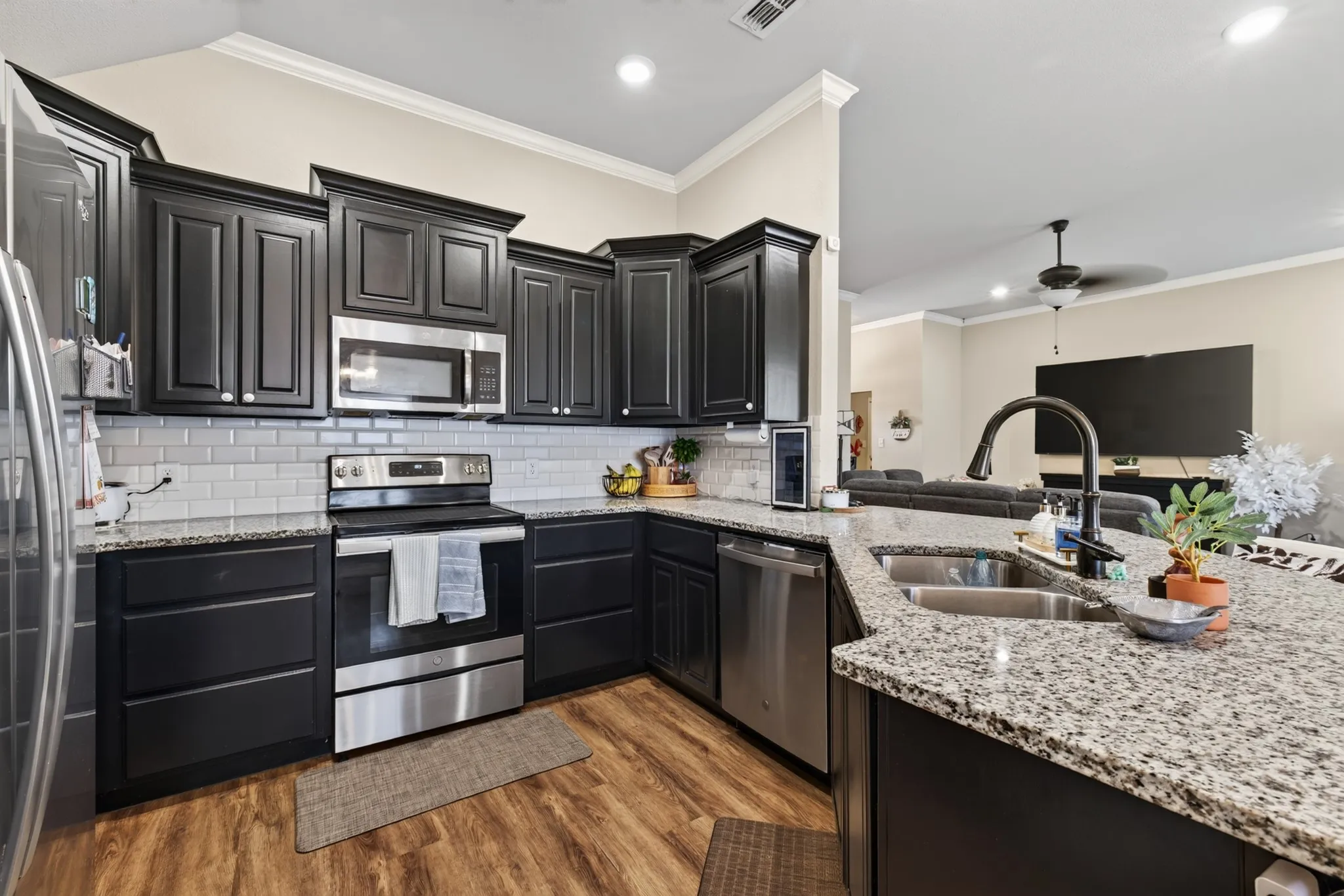 Single Family Residence For Sale in Taylor County , 326 Carriage Hills Parkway, Abilene, Texas 79602, 4 Bedroom, 2 Bathroom, 2 Garage spaces, 1,680 Sqft, built in 2021, mls#21355459, Real Estate Agent in Abilene, Homes For Sale in Taylor county, Homes For Sale in Abilene, Realtor in Abilene Texas, Real Estate Brokerage Independent Realty Texas, Luminita Cordes Realtor